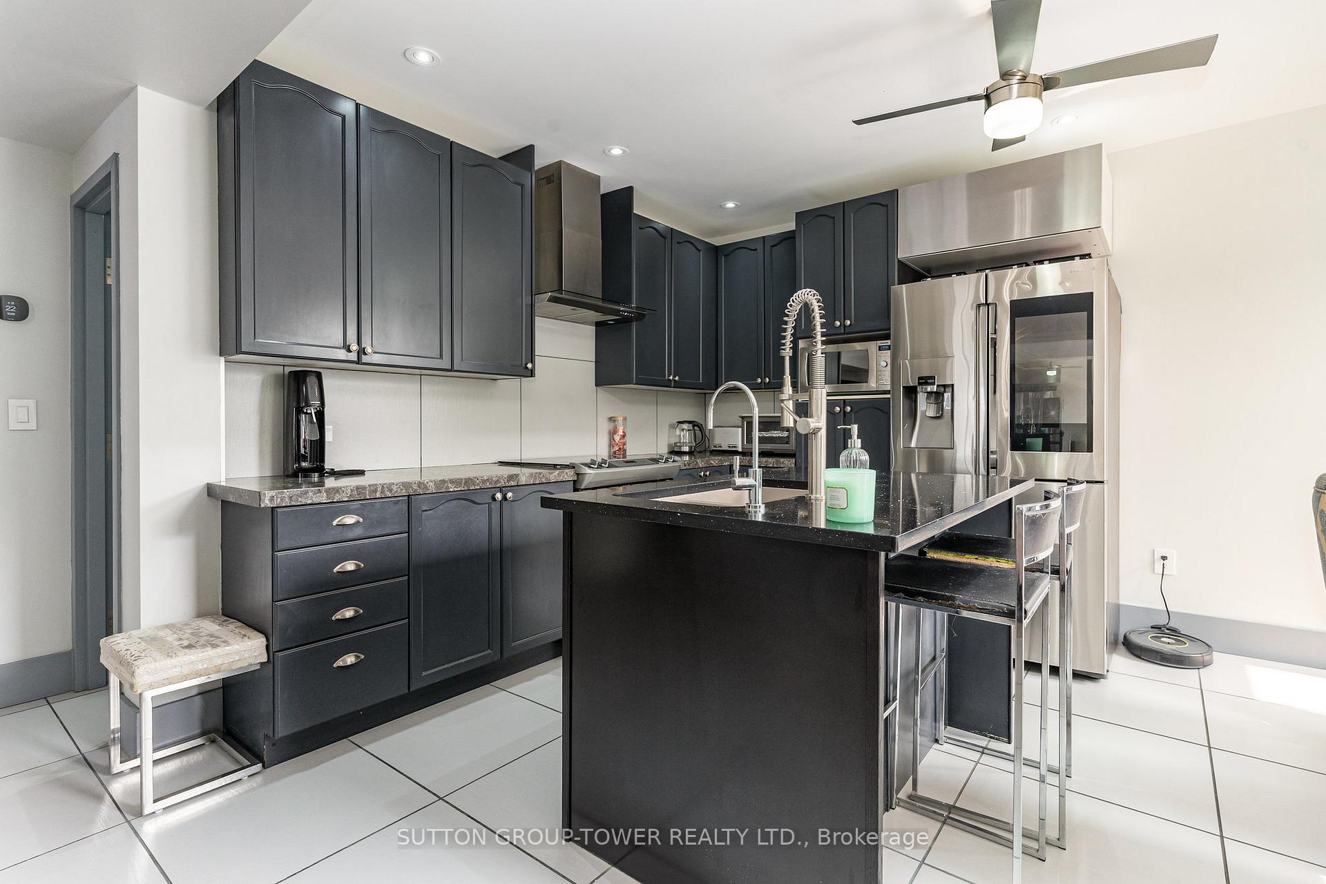 Photo 13 of 25 Douglas Avenue NE, Hamilton, Industrial Sector — HOMEH