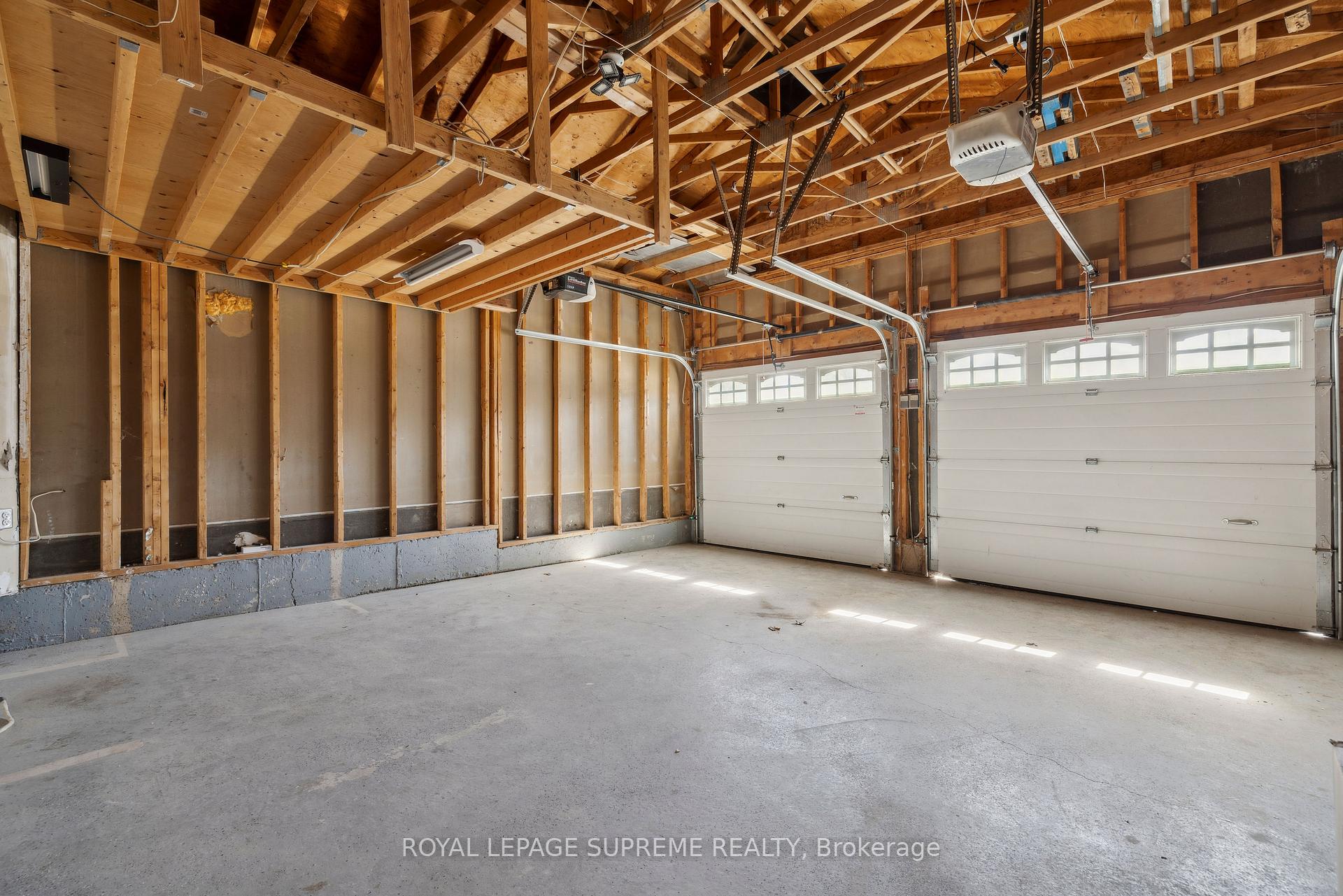 Photo 34 of 104 Pentland Road, Hamilton, Waterdown — HOMEH