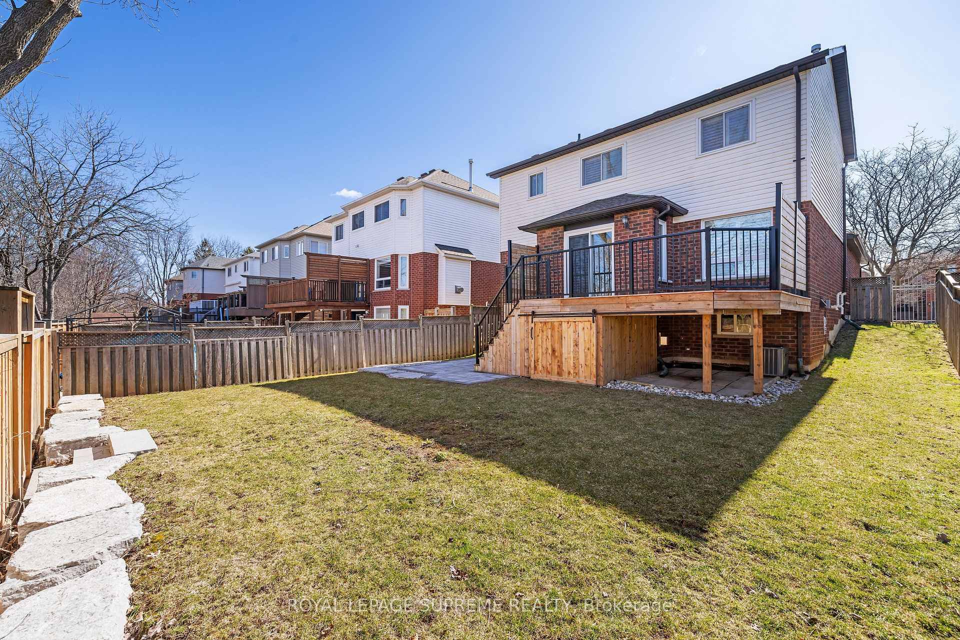 Photo 39 of 104 Pentland Road, Hamilton, Waterdown — HOMEH
