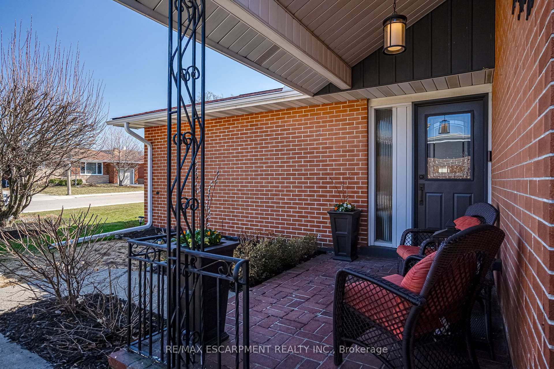 Photo 4 of 157 Laurier Avenue, Hamilton, Buchanan — HOMEH
