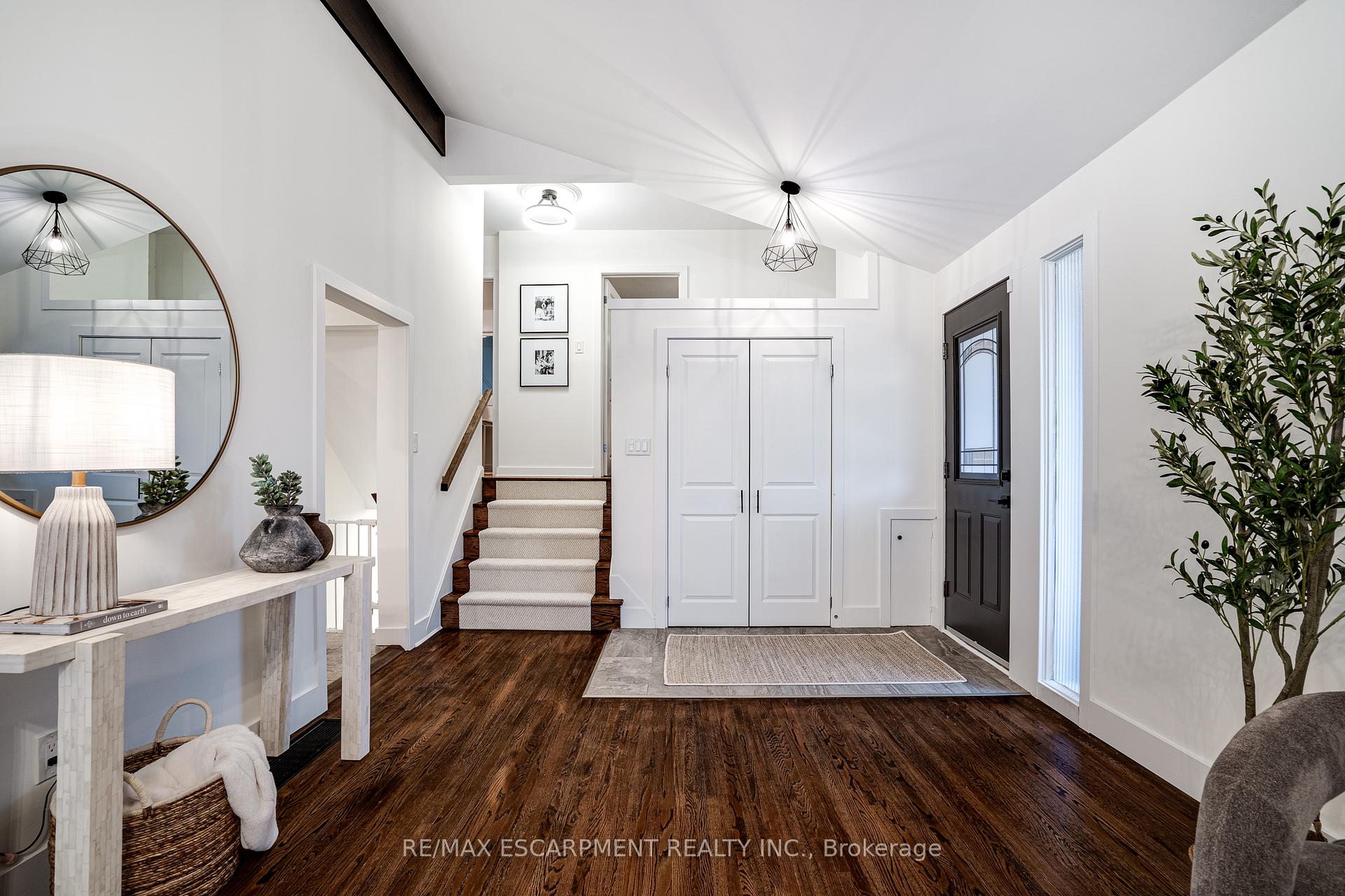Photo 6 of 157 Laurier Avenue, Hamilton, Buchanan — HOMEH