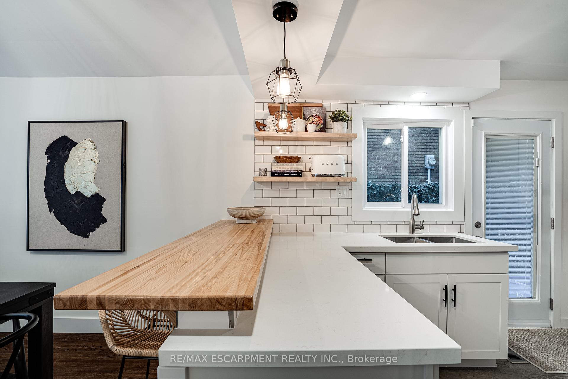 Photo 24 of 157 Laurier Avenue, Hamilton, Buchanan — HOMEH