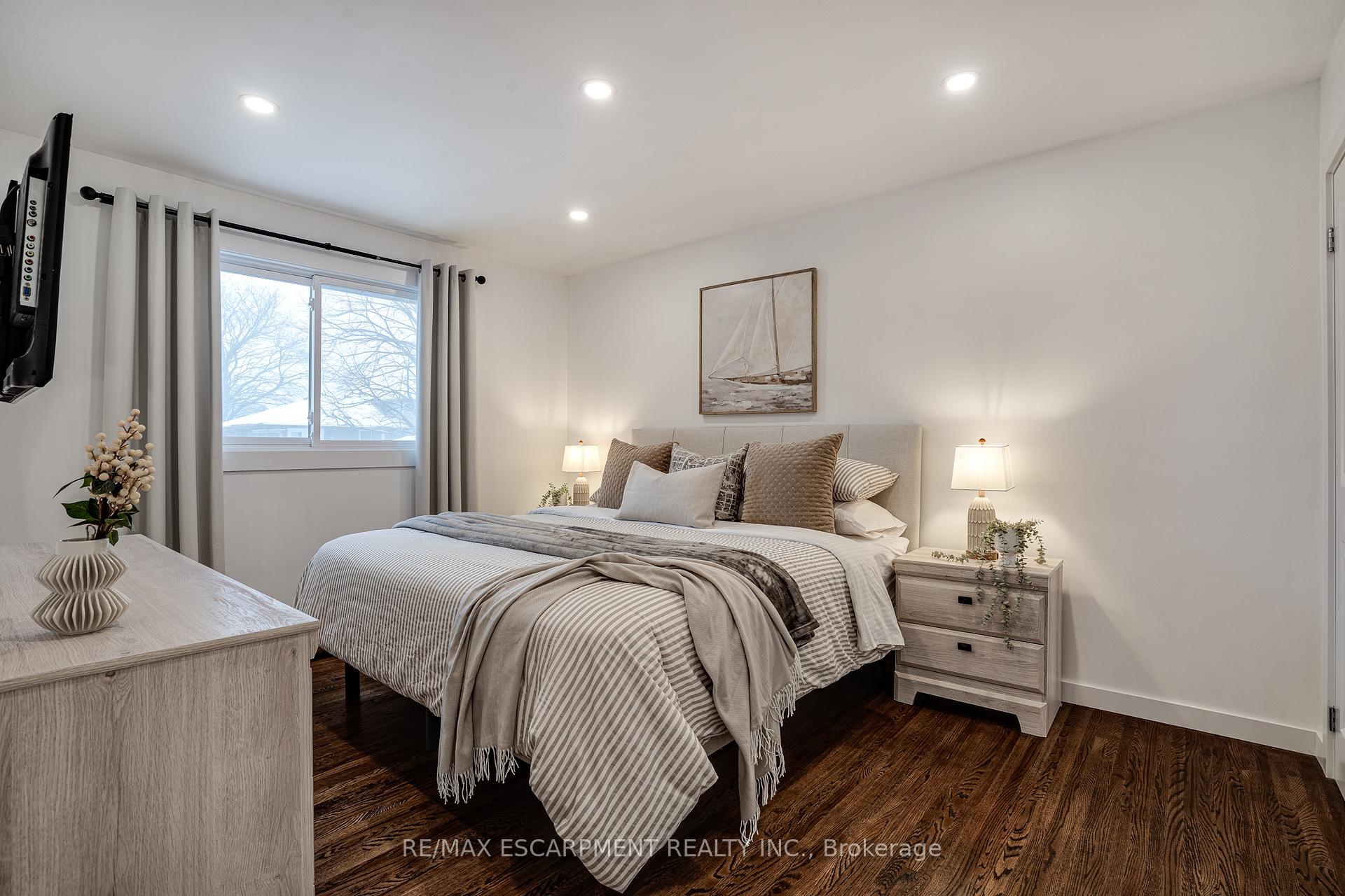 Photo 26 of 157 Laurier Avenue, Hamilton, Buchanan — HOMEH