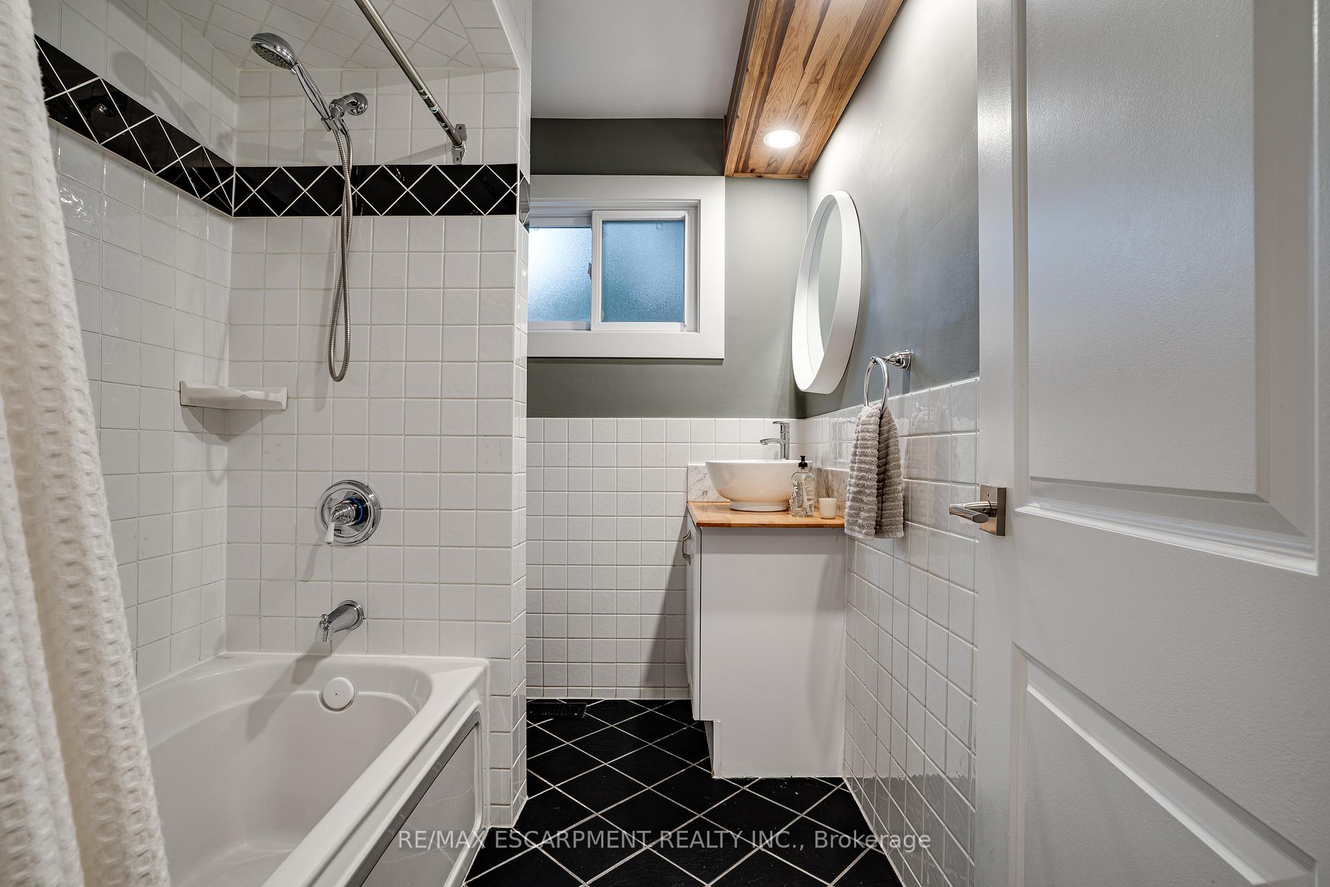 Photo 29 of 157 Laurier Avenue, Hamilton, Buchanan — HOMEH