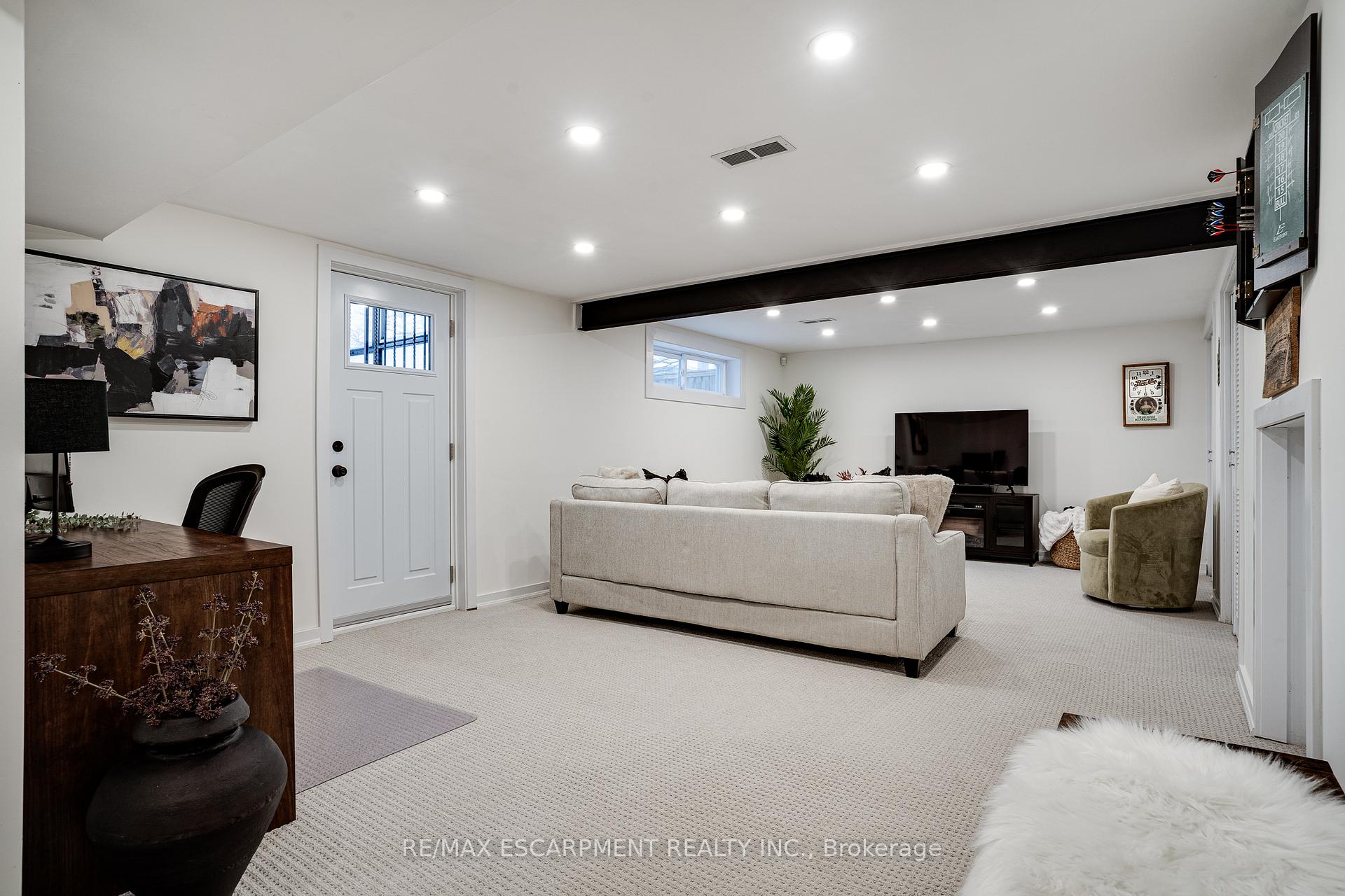 Photo 34 of 157 Laurier Avenue, Hamilton, Buchanan — HOMEH