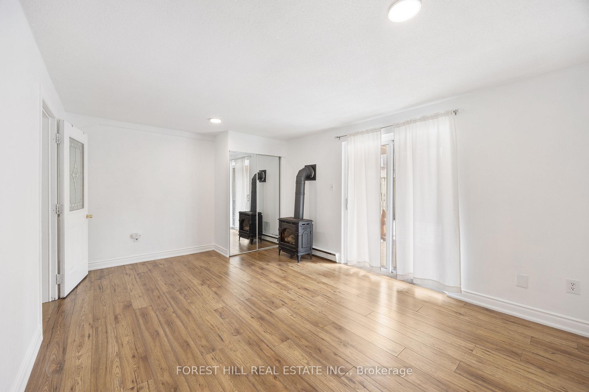 Photo 5 of Unit 52, 141 Clark Avenue, Markham, Thornhill — HOMEH