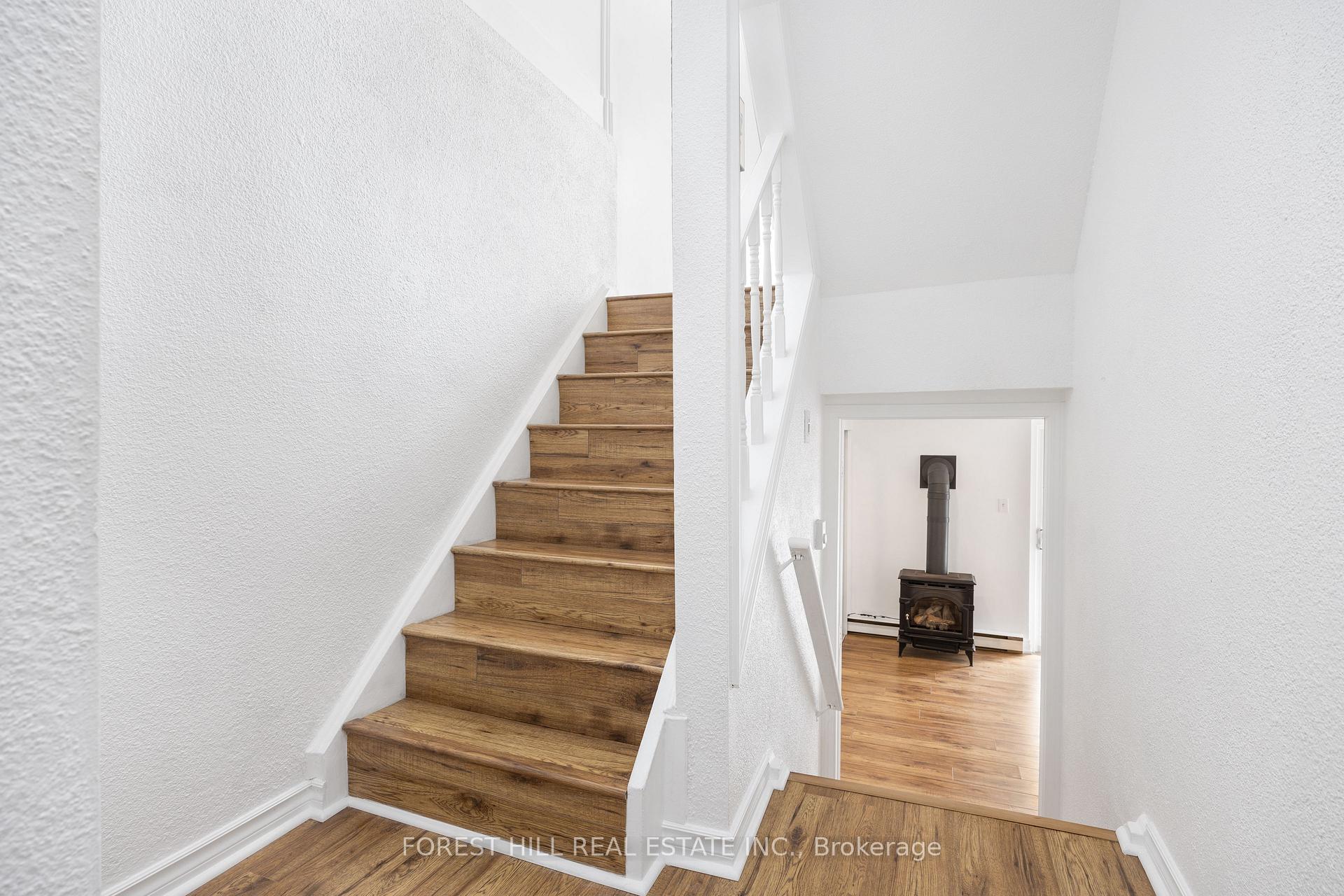 Photo 11 of Unit 52, 141 Clark Avenue, Markham, Thornhill — HOMEH