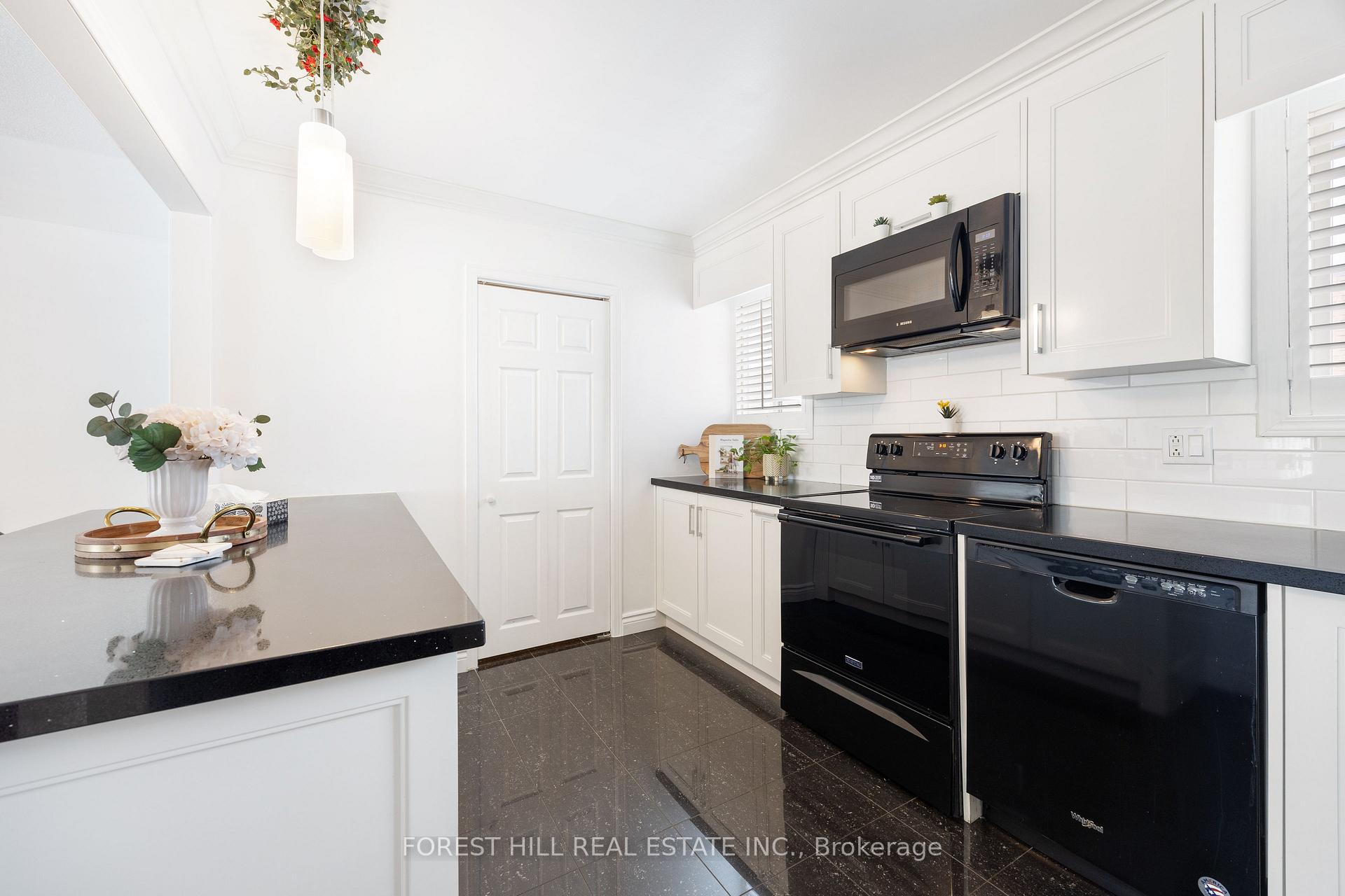 Photo 18 of Unit 52, 141 Clark Avenue, Markham, Thornhill — HOMEH