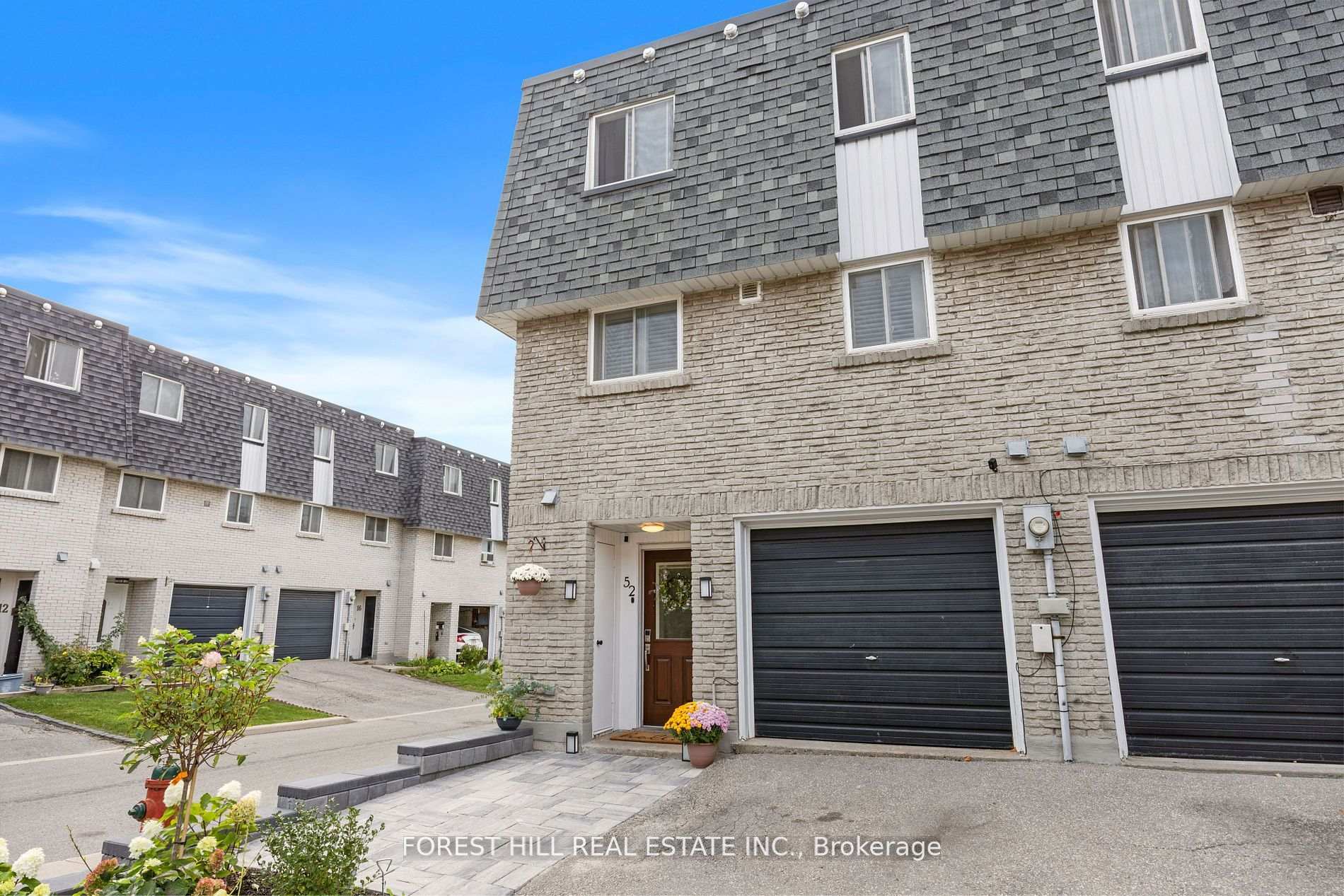 Photo 2 of Unit 52, 141 Clark Avenue, Markham, Thornhill — HOMEH