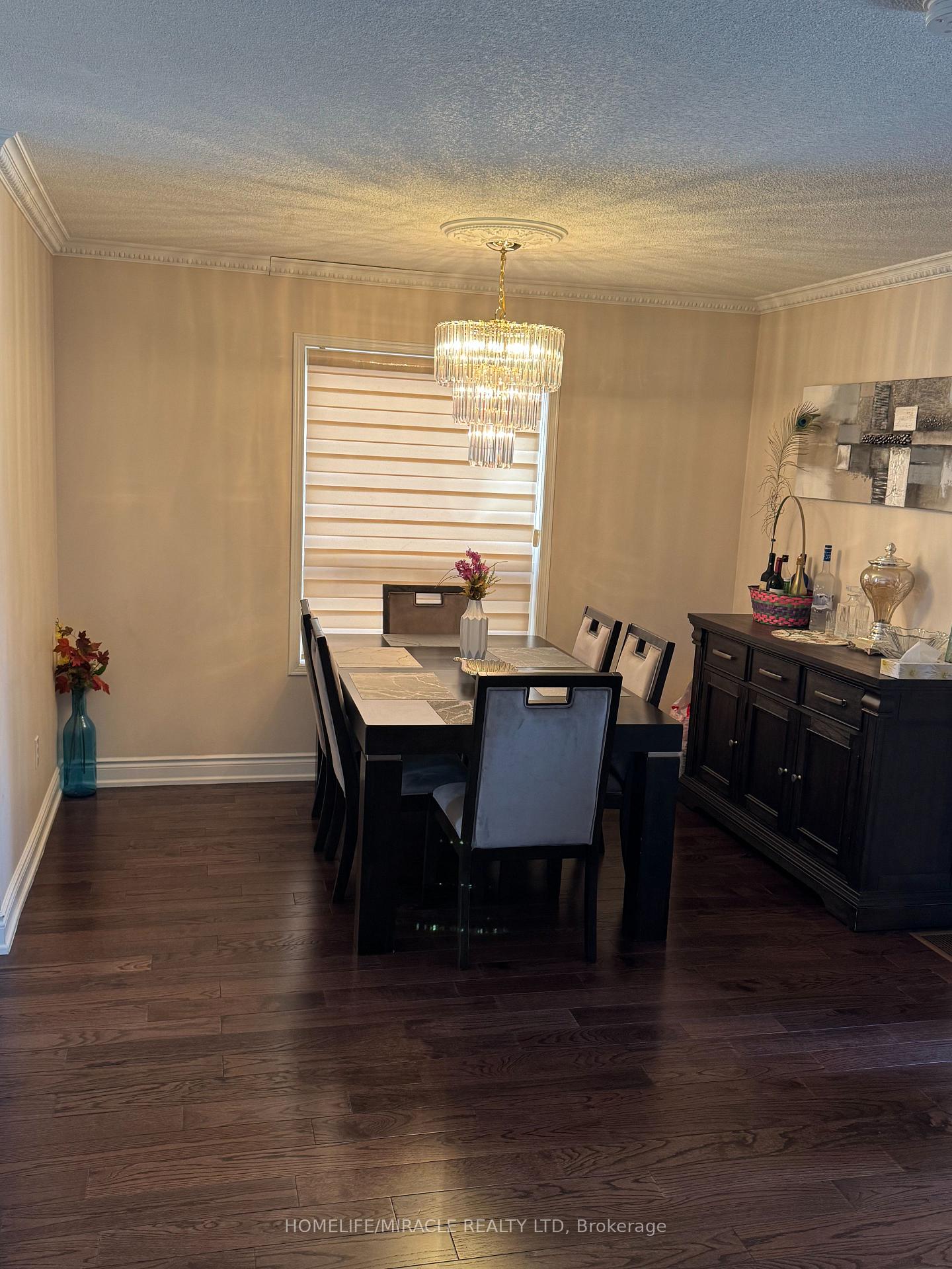 Photo 2 of 311 Brisdale Drive W, Brampton, Fletcher's Meadow — HOMEH