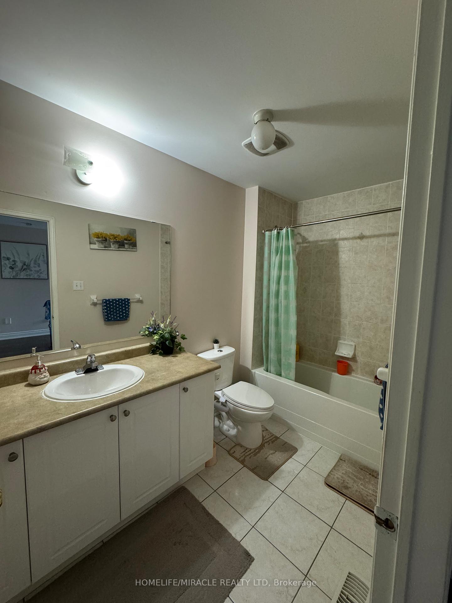 Photo 9 of 311 Brisdale Drive W, Brampton, Fletcher's Meadow — HOMEH