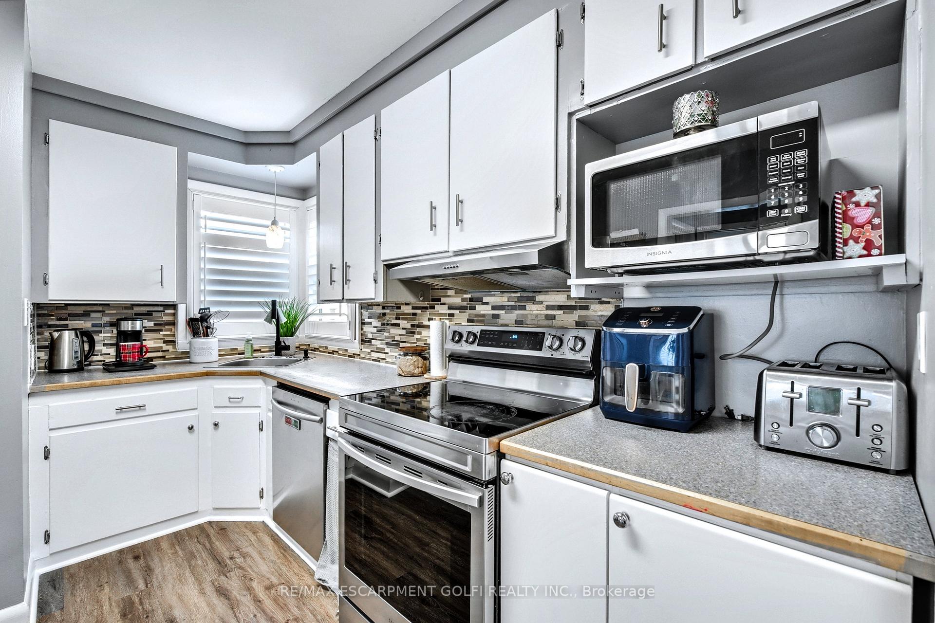 Photo 11 of 59 Bromley Road, Hamilton, Hill Park — HOMEH