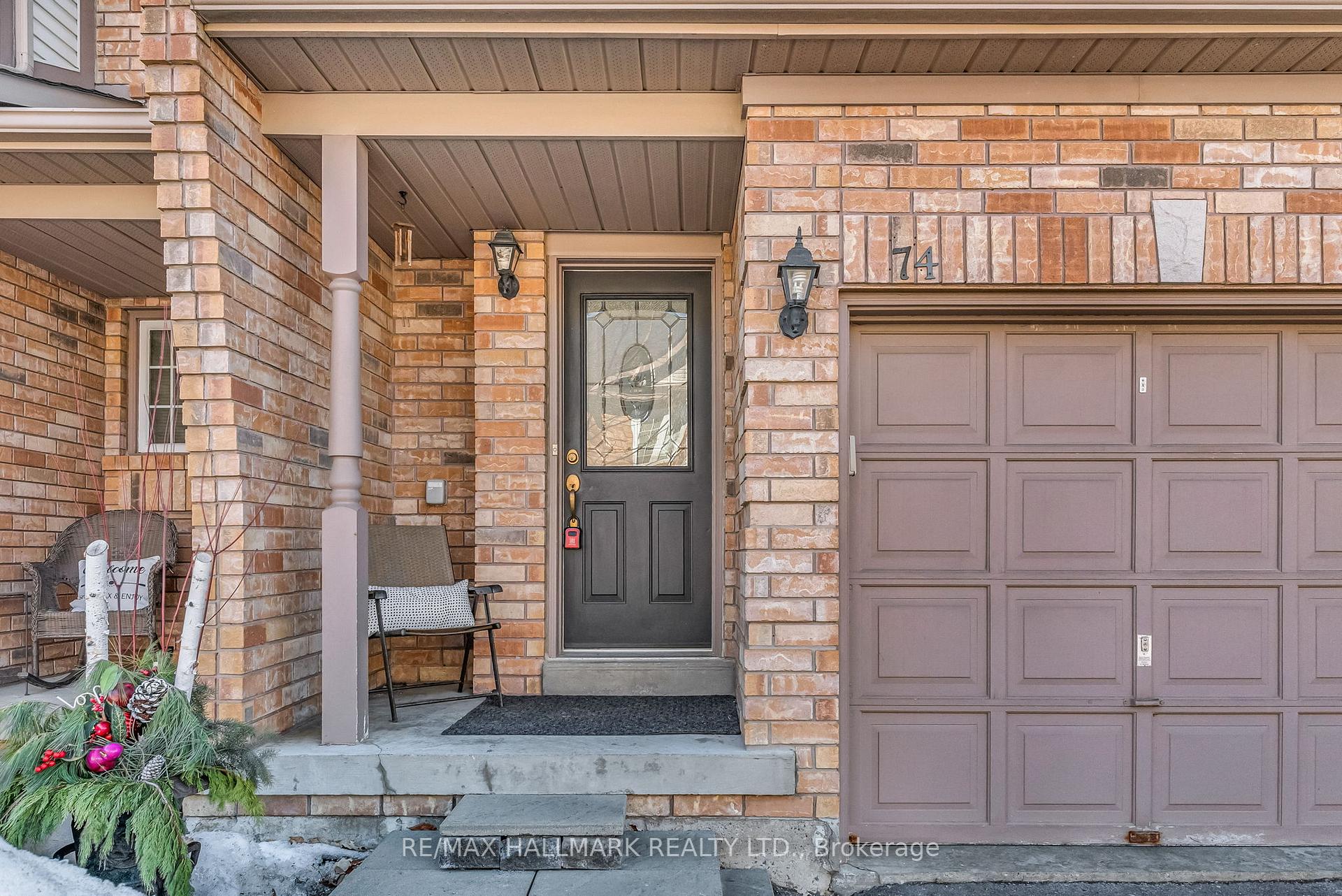 Photo 3 of 74 Alderbrook Place, Caledon, Bolton North — HOMEH