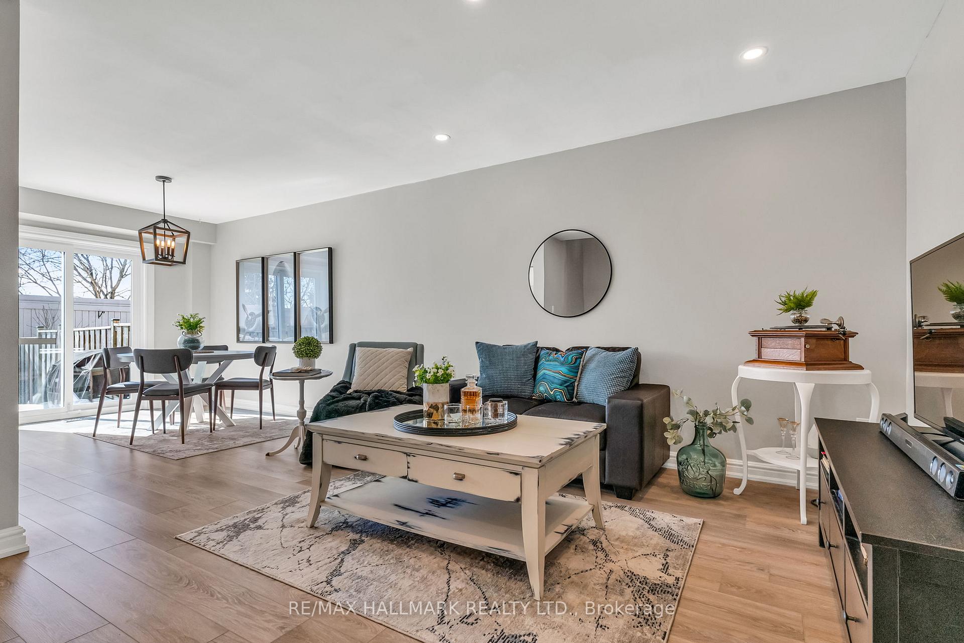 Photo 6 of 74 Alderbrook Place, Caledon, Bolton North — HOMEH
