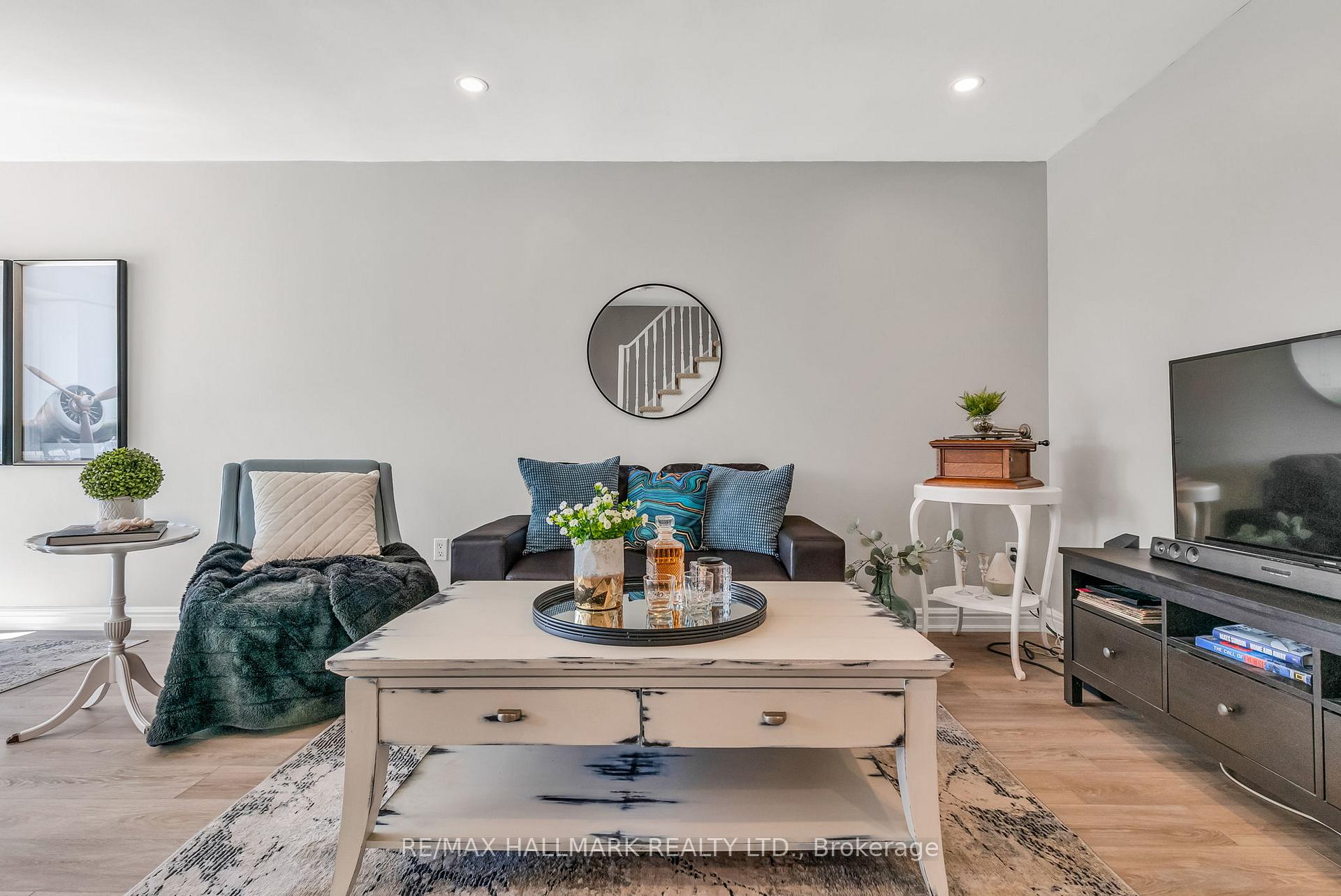 Photo 7 of 74 Alderbrook Place, Caledon, Bolton North — HOMEH