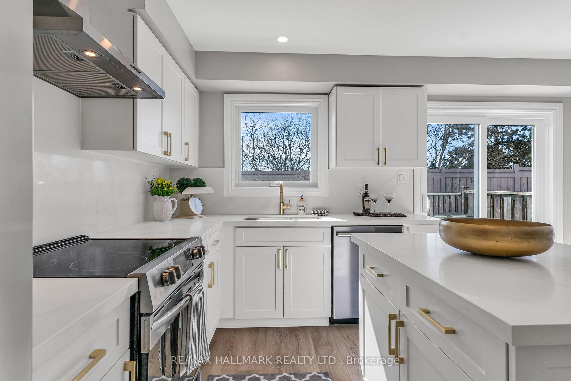 Photo 17 of 74 Alderbrook Place, Caledon, Bolton North — HOMEH