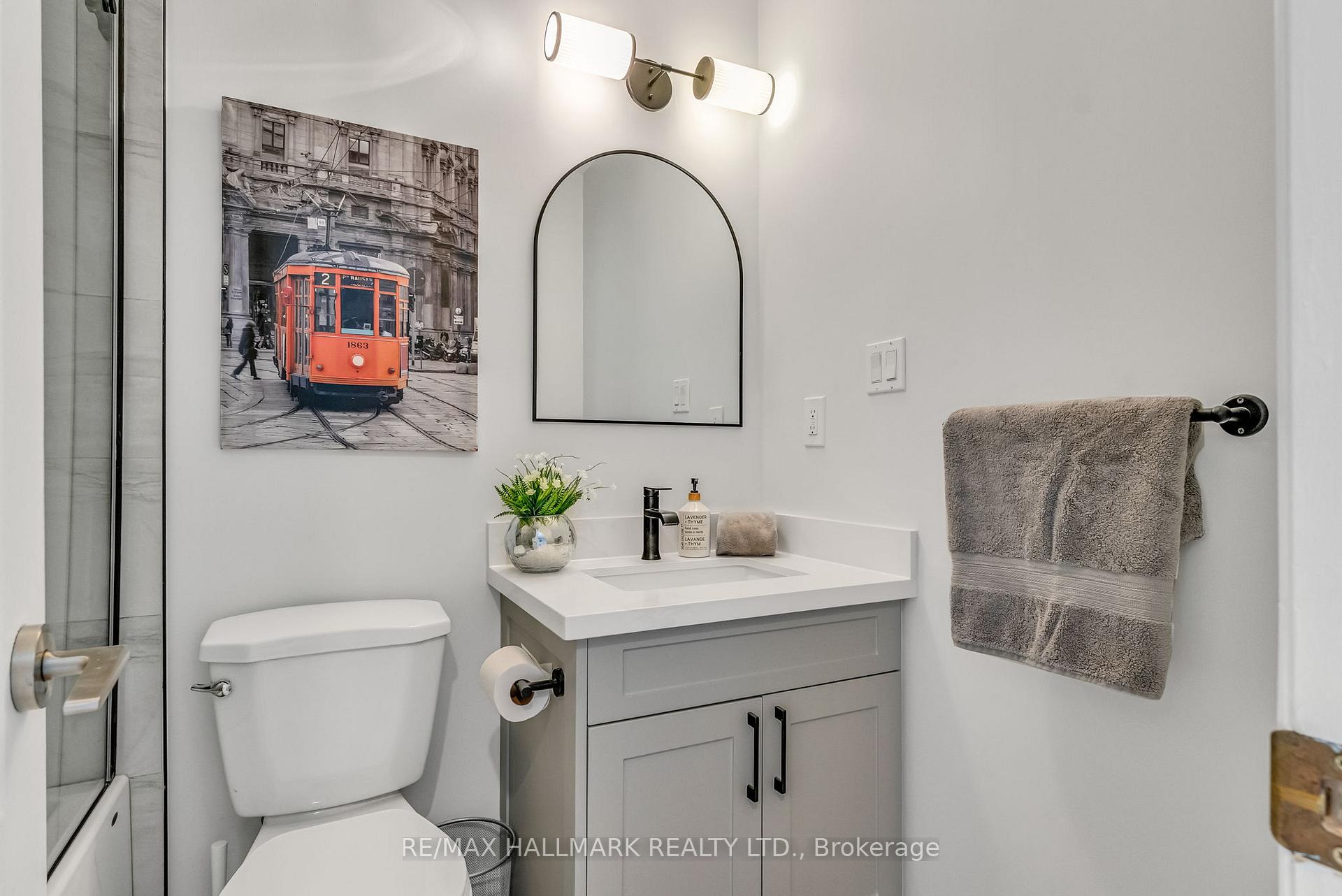 Photo 32 of 74 Alderbrook Place, Caledon, Bolton North — HOMEH