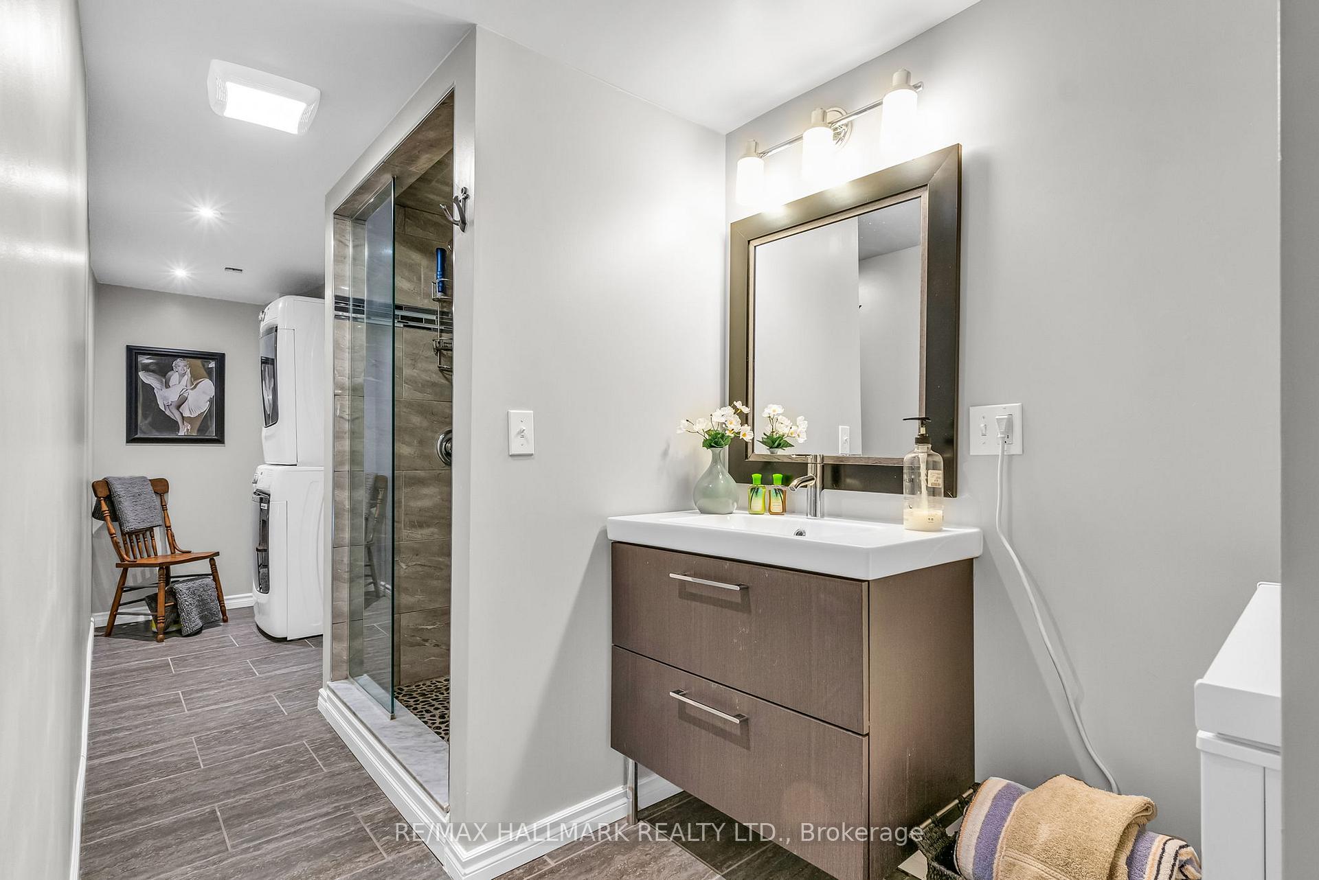 Photo 38 of 74 Alderbrook Place, Caledon, Bolton North — HOMEH