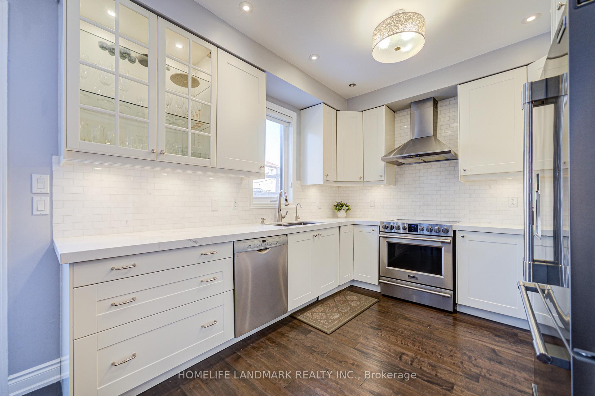 Photo 14 of 48 Staglin Court, Markham, Cathedraltown — HOMEH