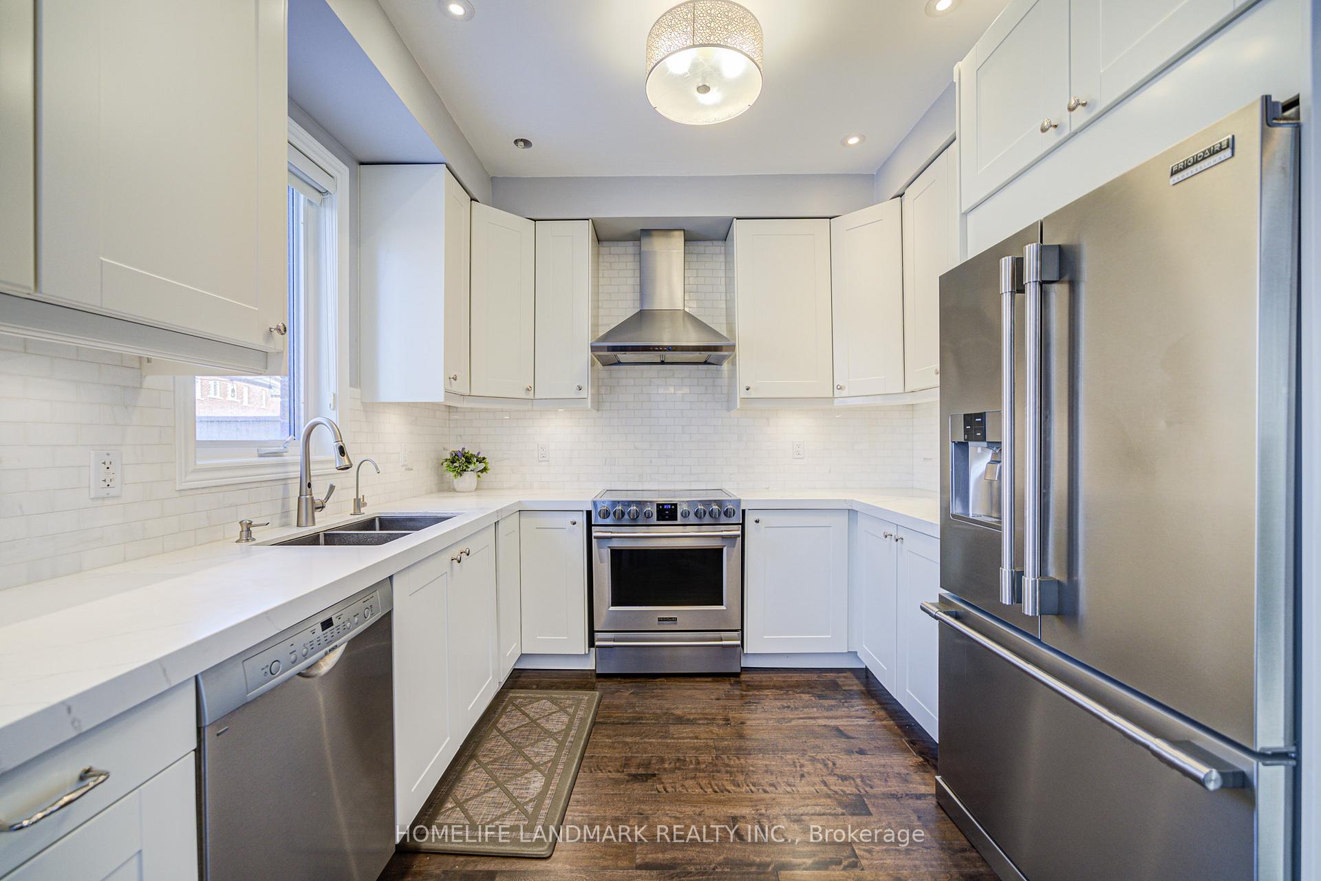 Photo 15 of 48 Staglin Court, Markham, Cathedraltown — HOMEH
