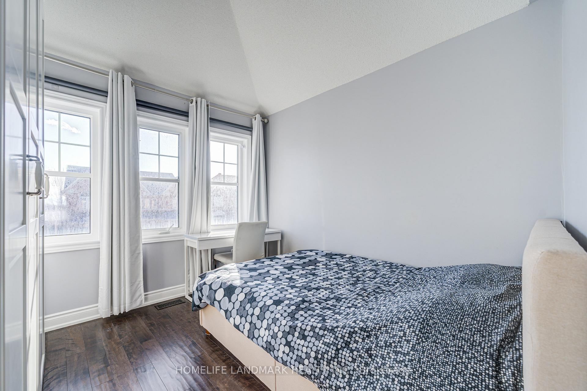 Photo 39 of 48 Staglin Court, Markham, Cathedraltown — HOMEH