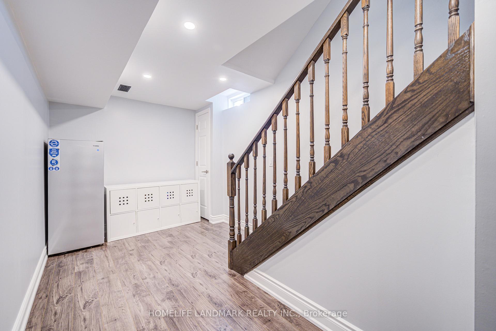 Photo 48 of 48 Staglin Court, Markham, Cathedraltown — HOMEH