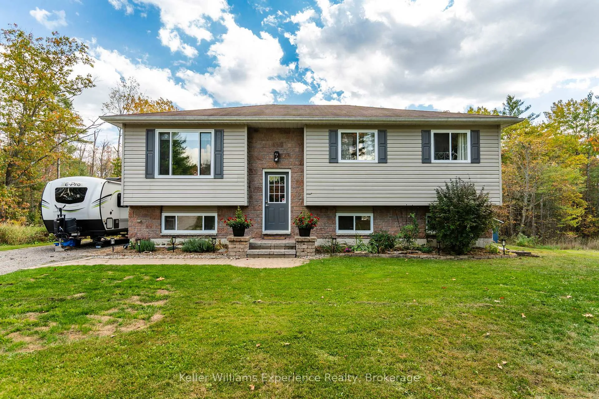 Front of 2891 Brady Drive