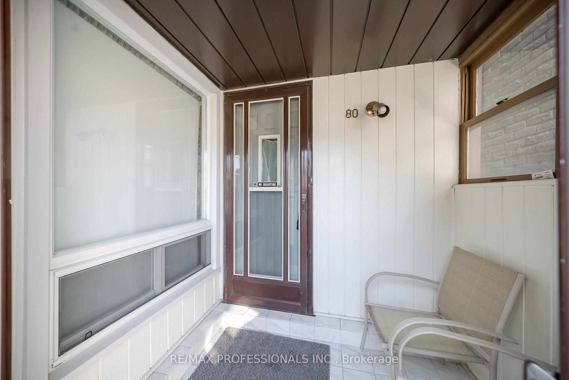 Photo 2 of 80 McClintock Crescent, Vaughan, Lakeview Estates — HOMEH