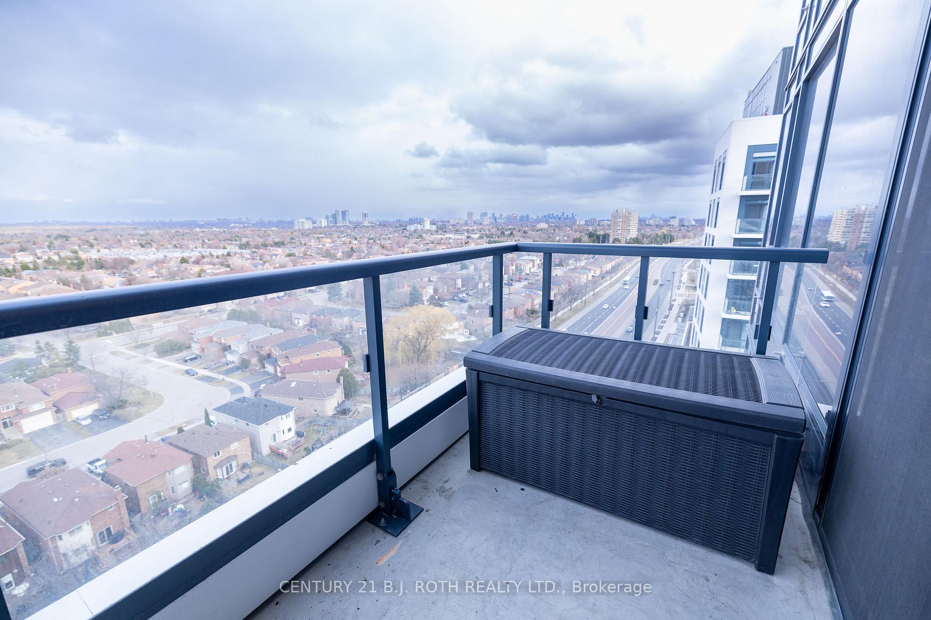 Photo 10 of Unit 1409, 7950 Bathurst Street, Vaughan, Beverley Glen — HOMEH
