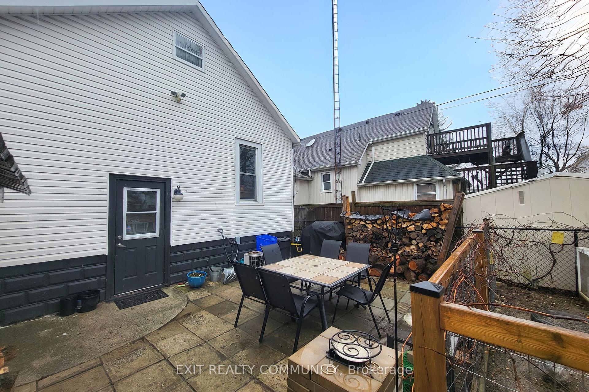 Photo 26 of 181 Mitton Street S, Sarnia — HOMEH