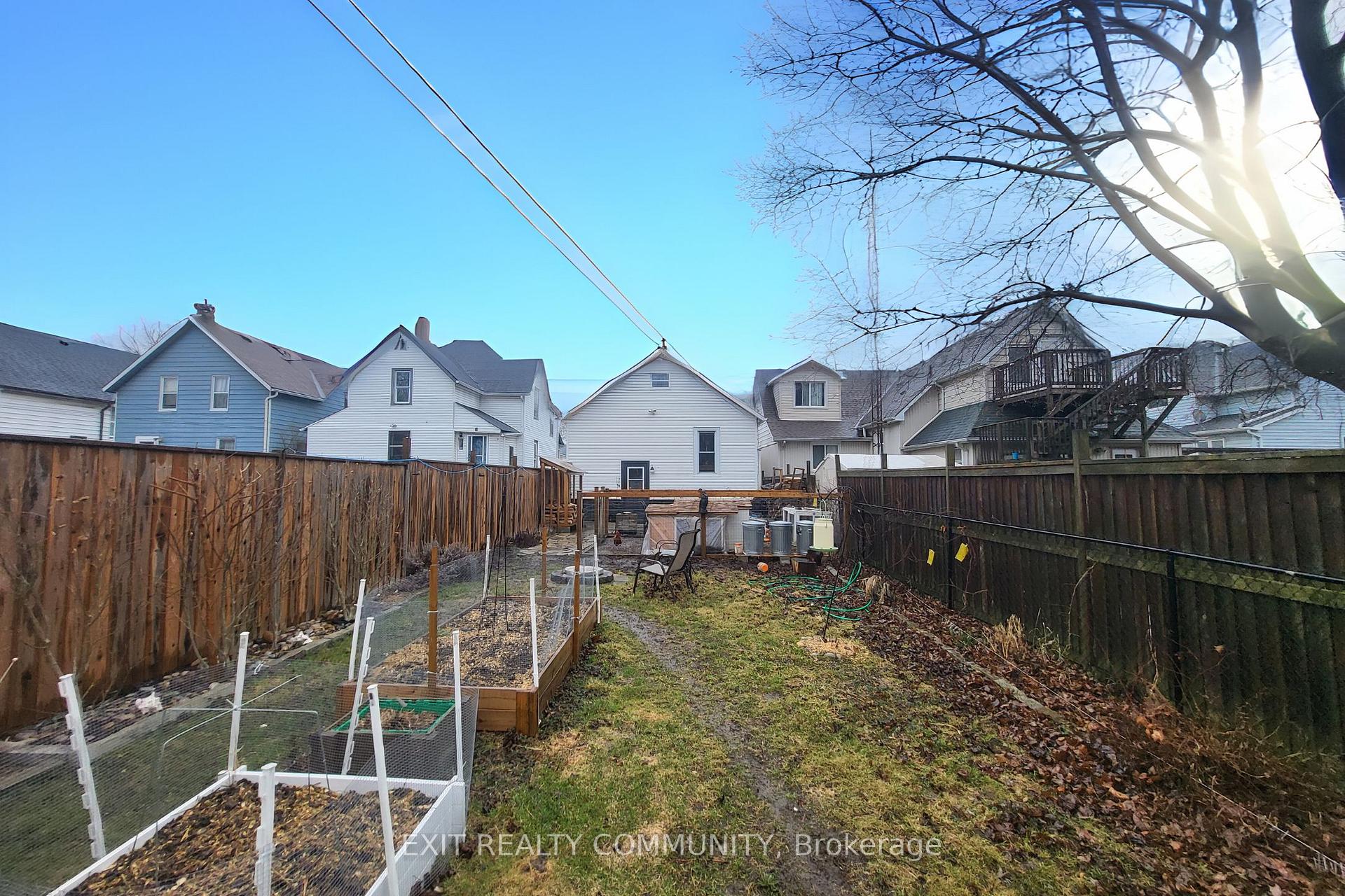 Photo 29 of 181 Mitton Street S, Sarnia — HOMEH