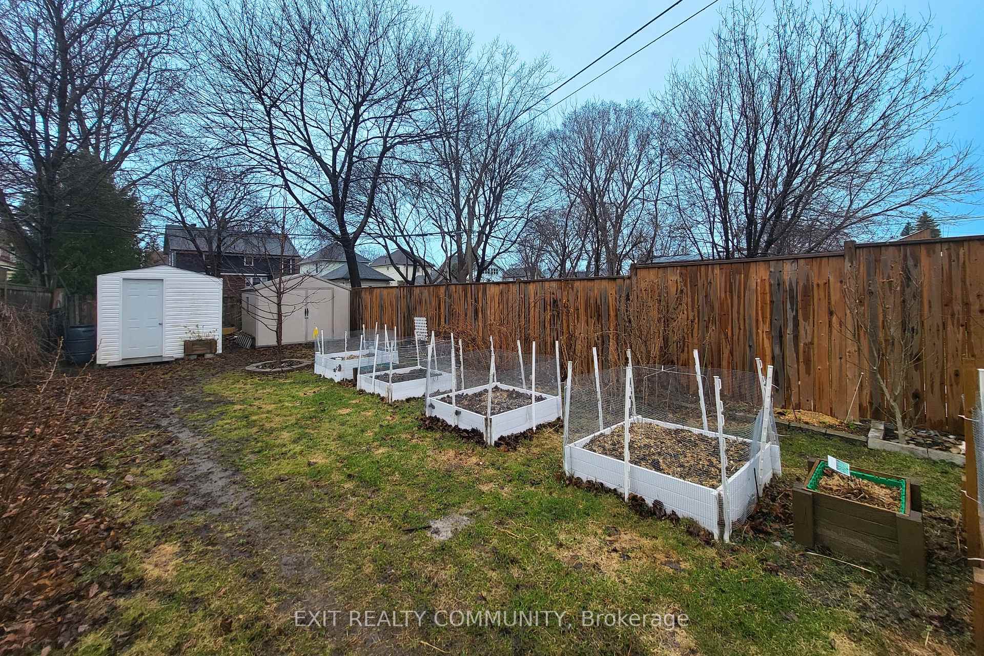 Photo 30 of 181 Mitton Street S, Sarnia — HOMEH