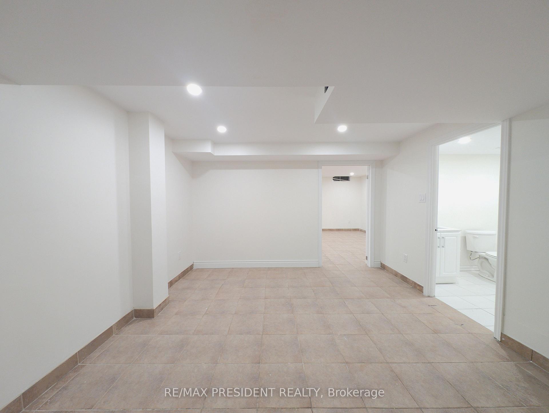 Photo 47 of 46 Ashbrook Way, Brampton, Fletcher's West — HOMEH