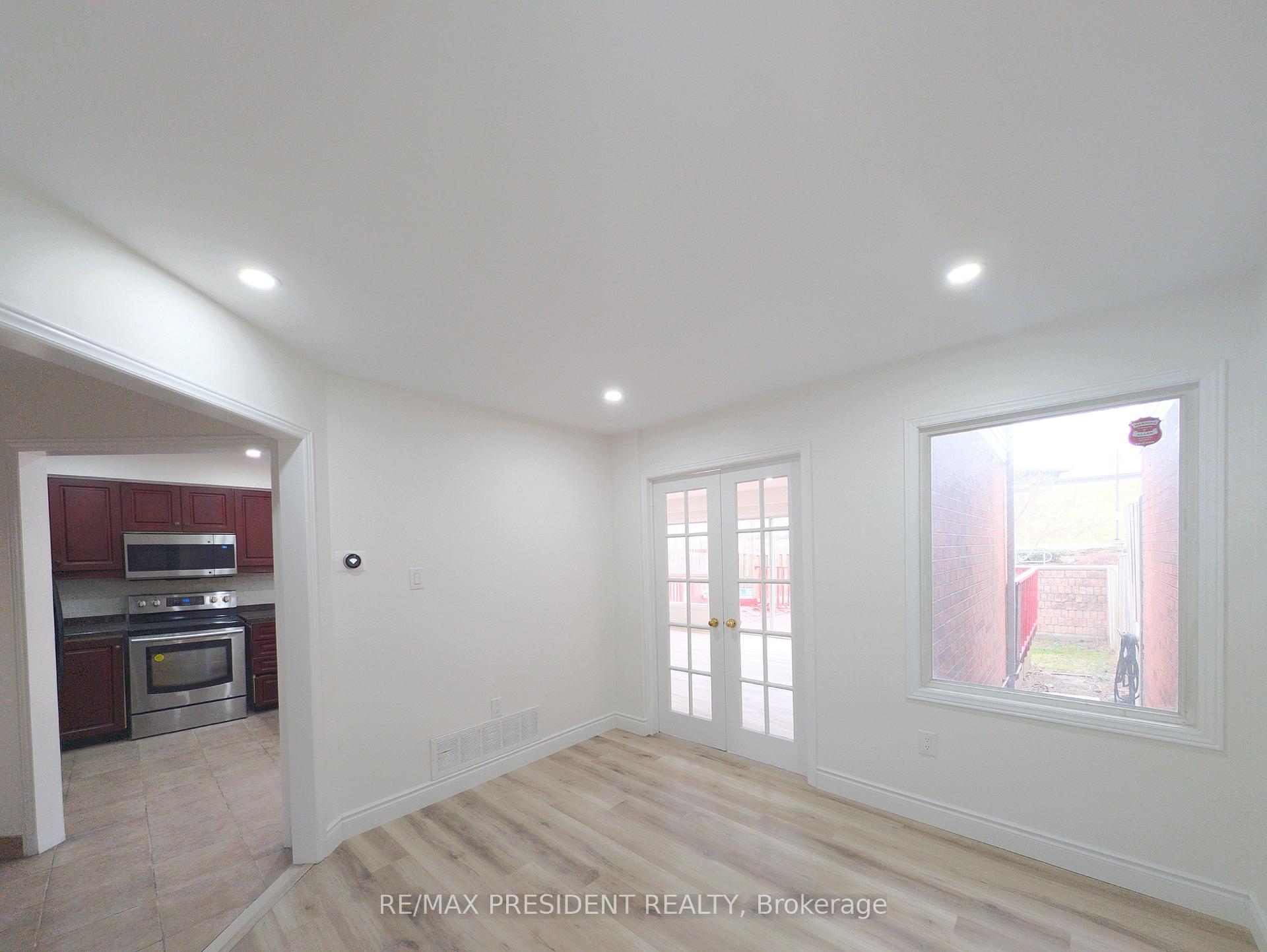 Photo 9 of 46 Ashbrook Way, Brampton, Fletcher's West — HOMEH