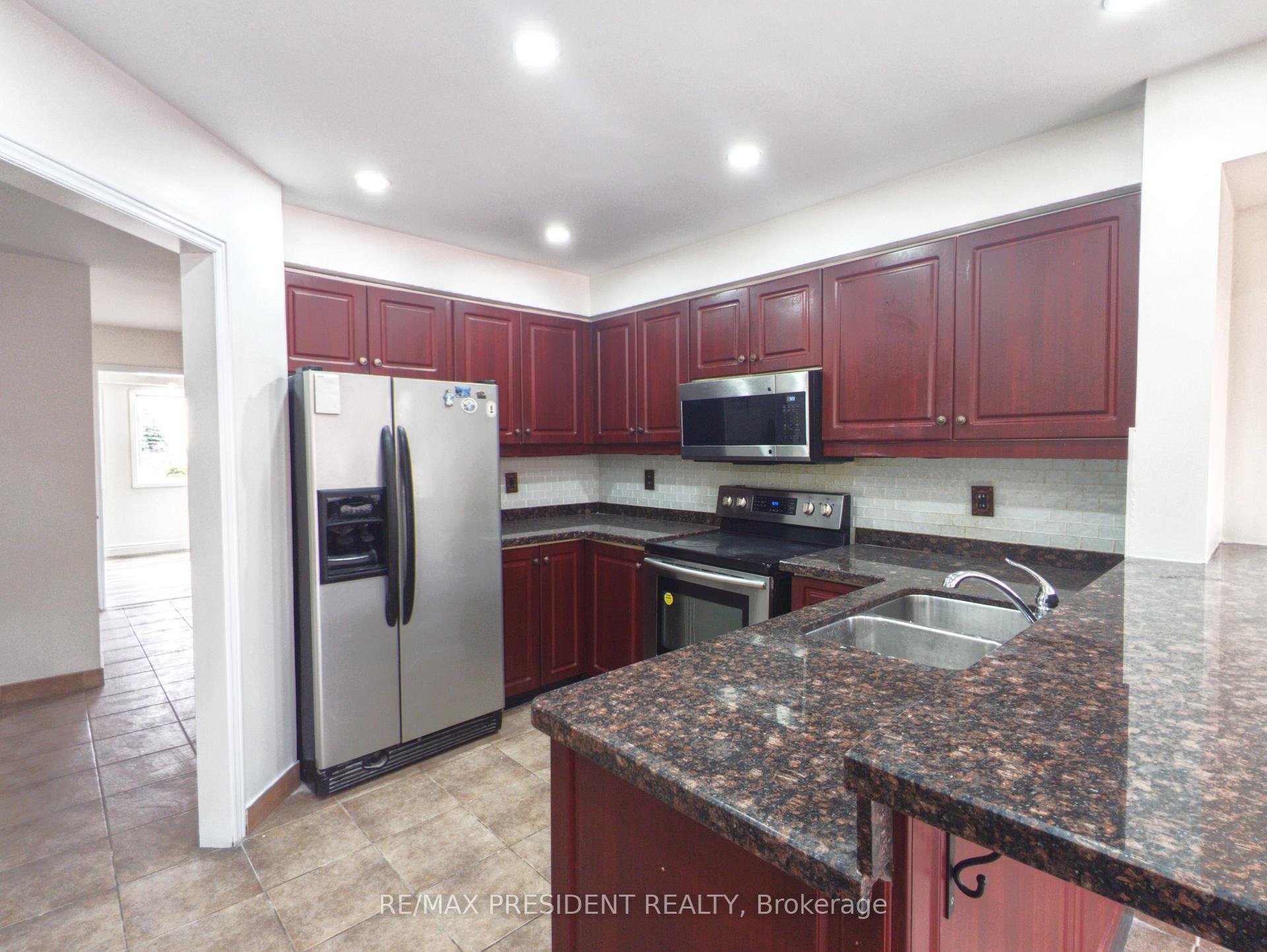 Photo 11 of 46 Ashbrook Way, Brampton, Fletcher's West — HOMEH