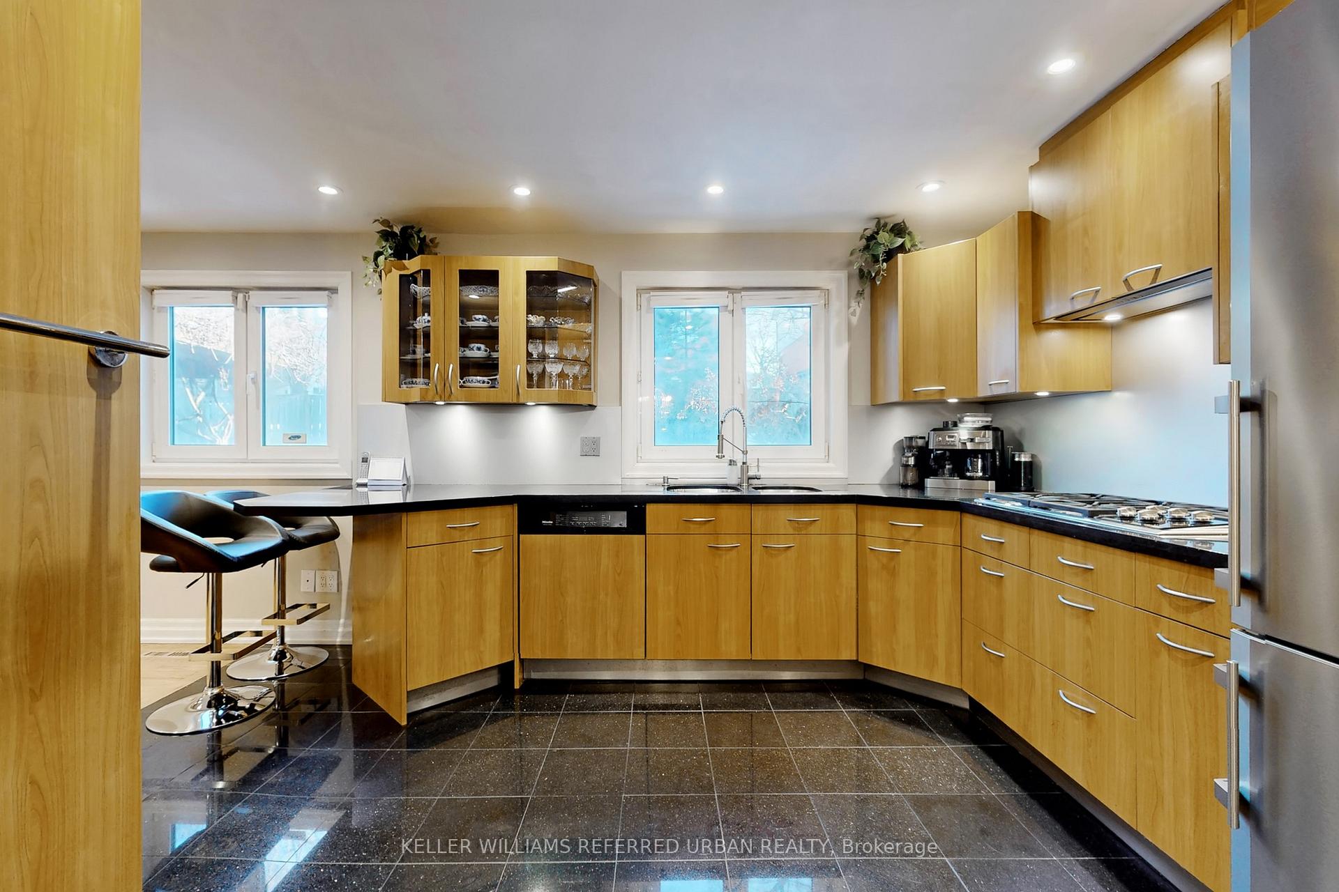 Photo 17 of 145 Simonston Boulevard, Markham, German Mills — HOMEH