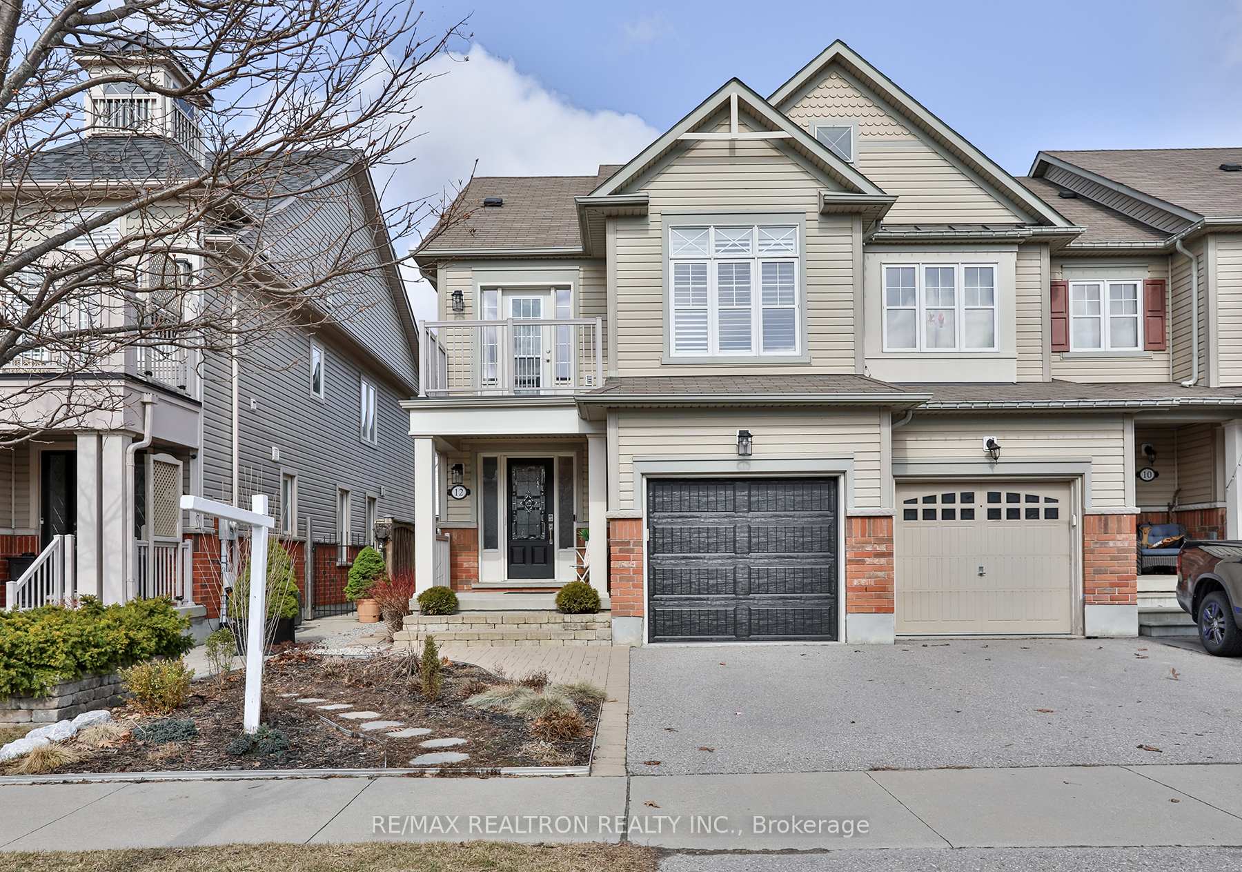 Photo 1 of 12 Stanhope Street, Whitby, Port Whitby — HOMEH