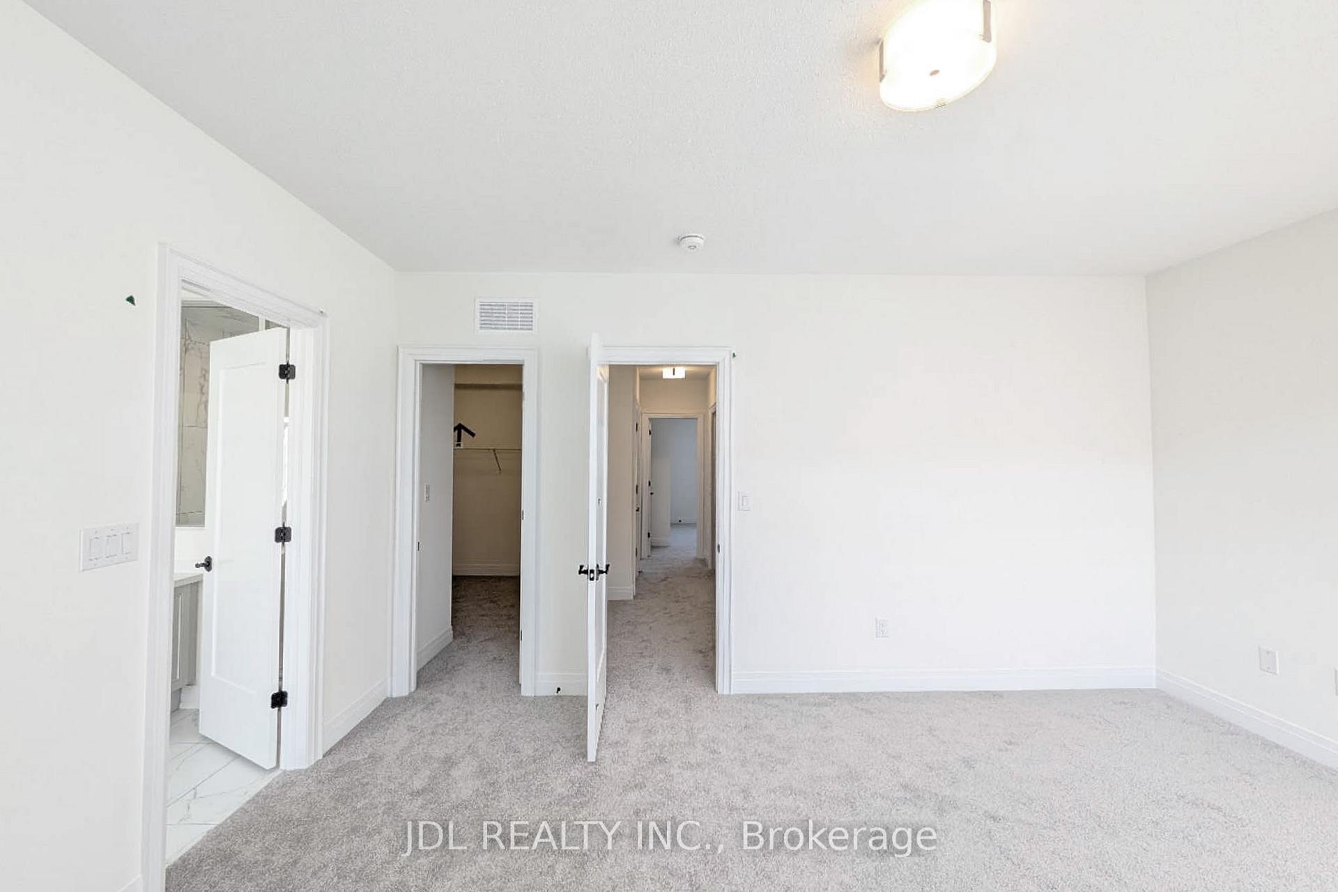 Photo 12 of 3 Abbey Hill Lane, Markham, Angus Glen — HOMEH
