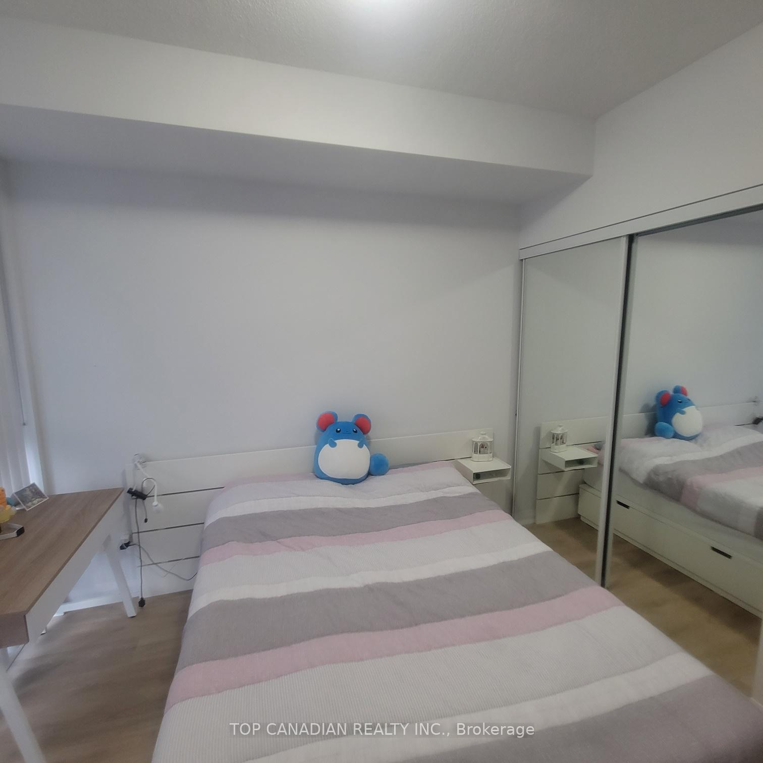 Photo 5 of Unit 609, 7895 Jane Street, Vaughan, Concord — HOMEH
