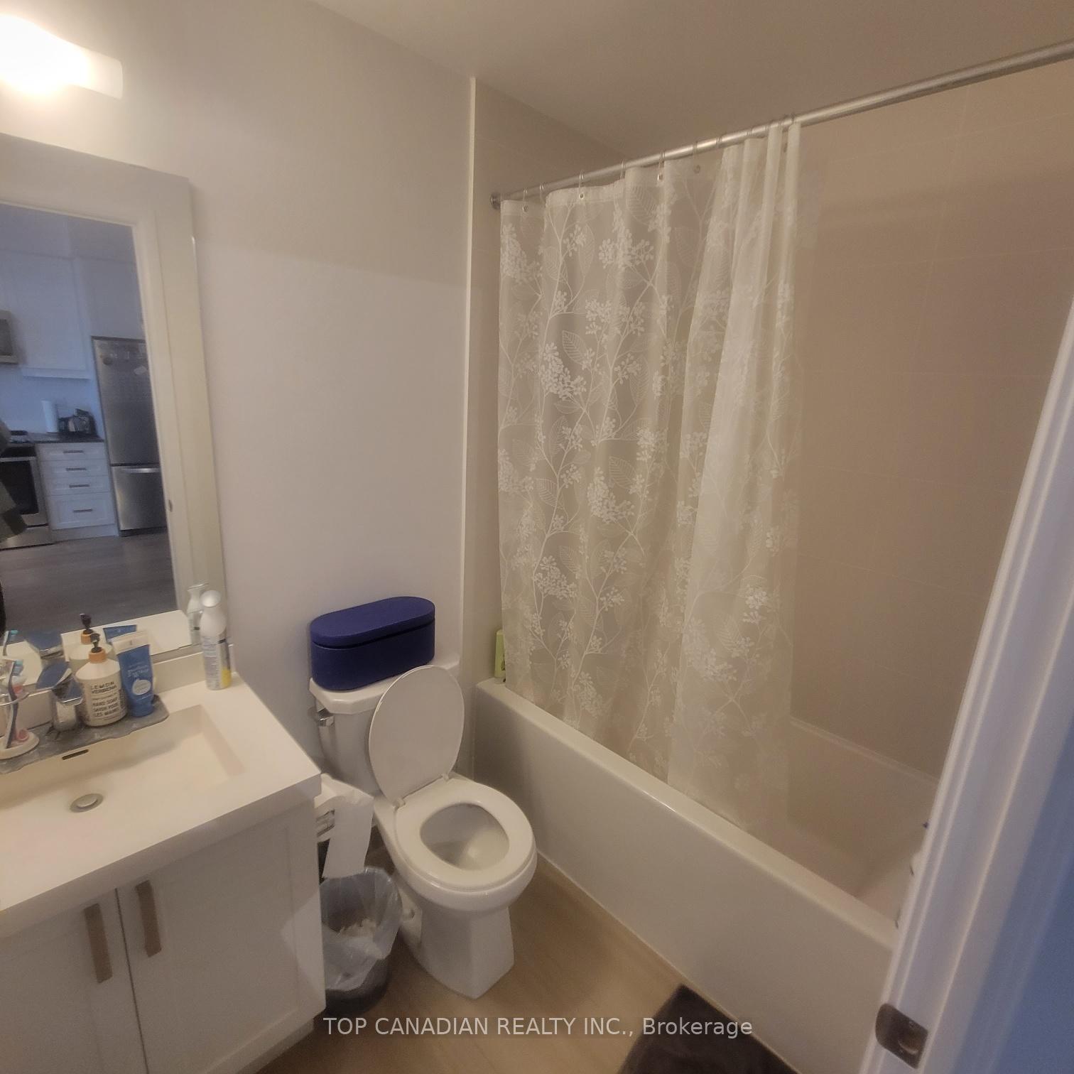 Photo 7 of Unit 609, 7895 Jane Street, Vaughan, Concord — HOMEH