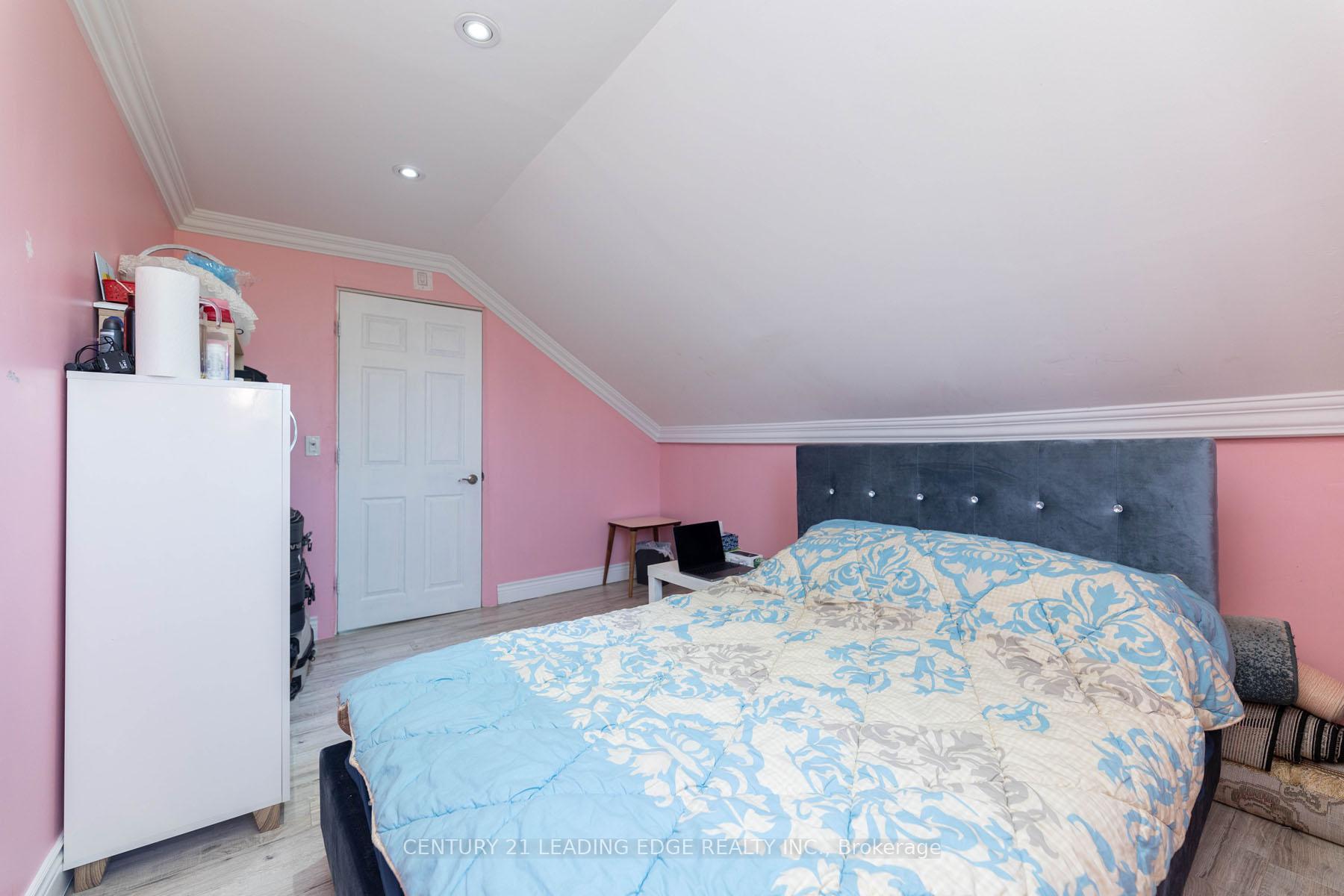 Photo 32 of 12750 Dufferin Street, King, King City — HOMEH