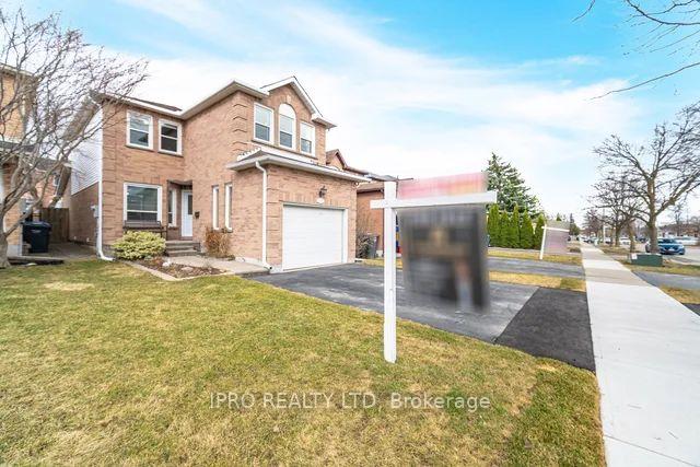 Photo 3 of 117 Ecclestone Drive E, Brampton, Brampton West — HOMEH