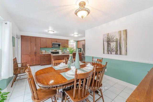 Photo 15 of 117 Ecclestone Drive E, Brampton, Brampton West — HOMEH