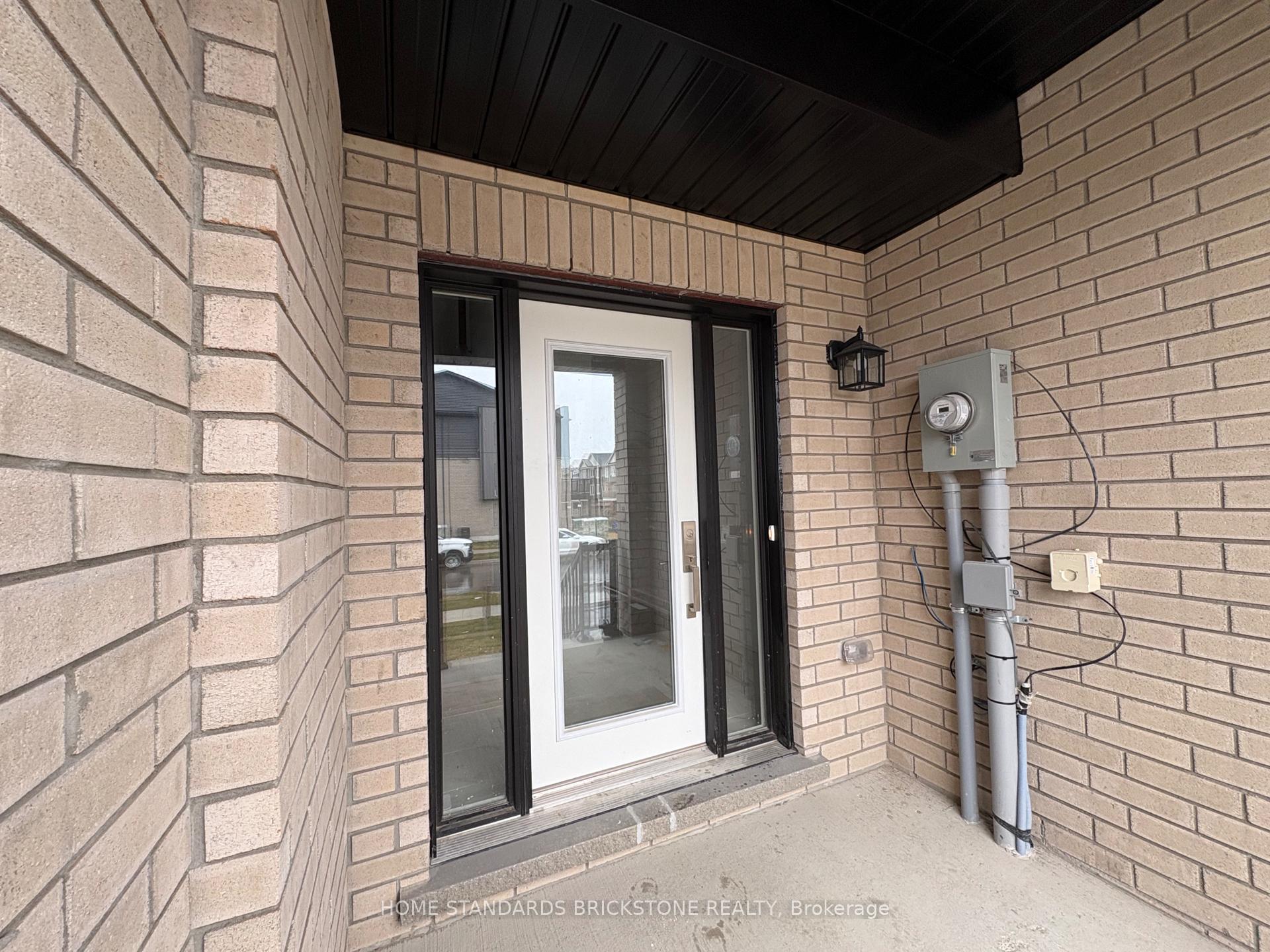 Photo 2 of 57 Gateway Drive, Barrie, Rural Barrie Southeast — HOMEH