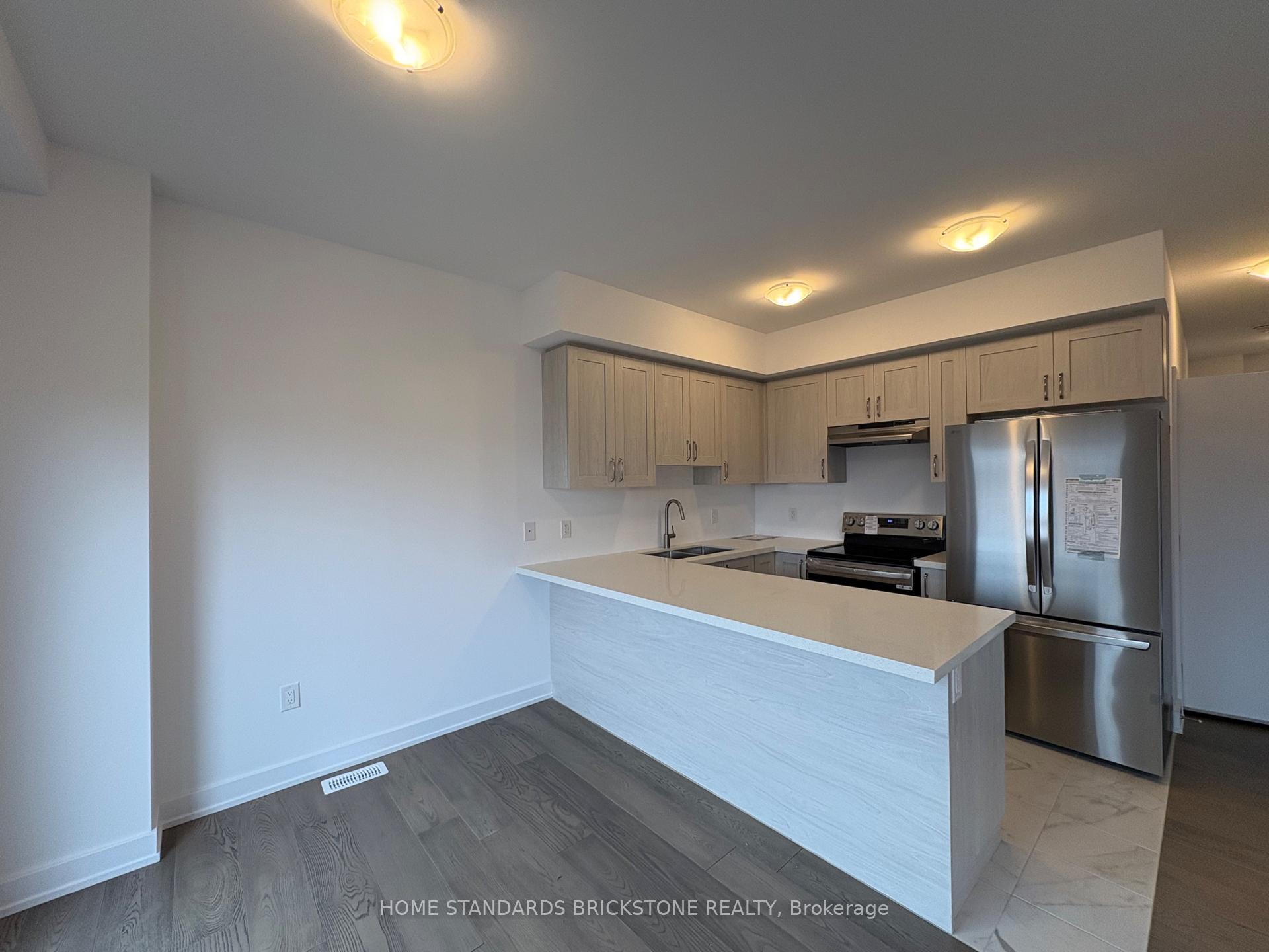 Photo 11 of 57 Gateway Drive, Barrie, Rural Barrie Southeast — HOMEH