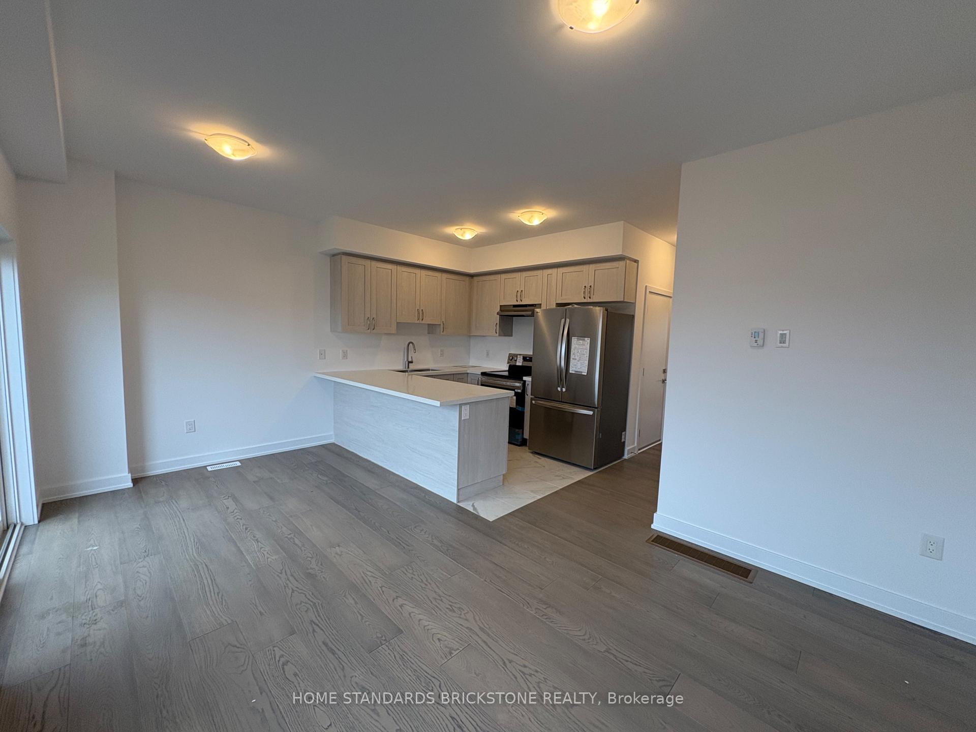 Photo 12 of 57 Gateway Drive, Barrie, Rural Barrie Southeast — HOMEH