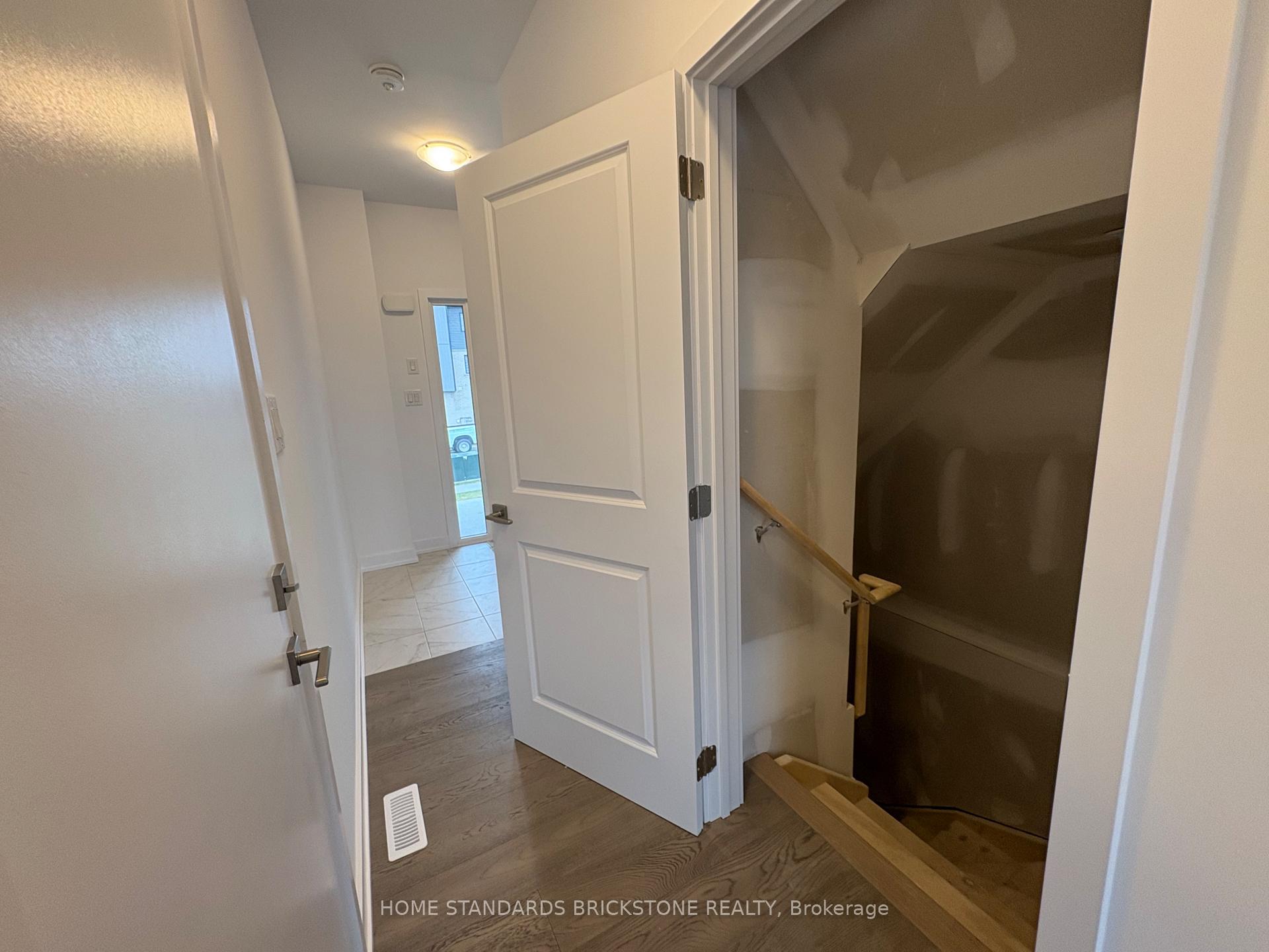 Photo 26 of 57 Gateway Drive, Barrie, Rural Barrie Southeast — HOMEH