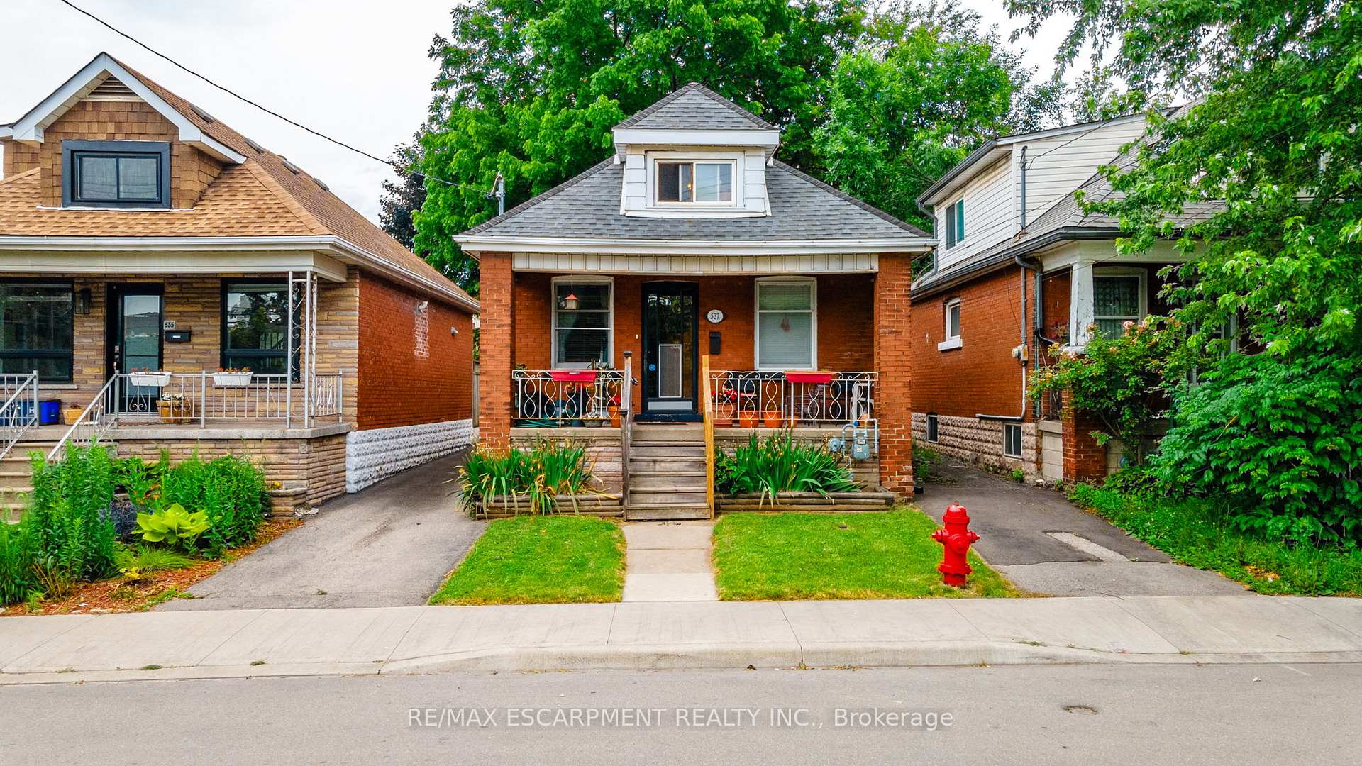 Photo 1 of 537 Ferguson Avenue N, Hamilton, North End — HOMEH
