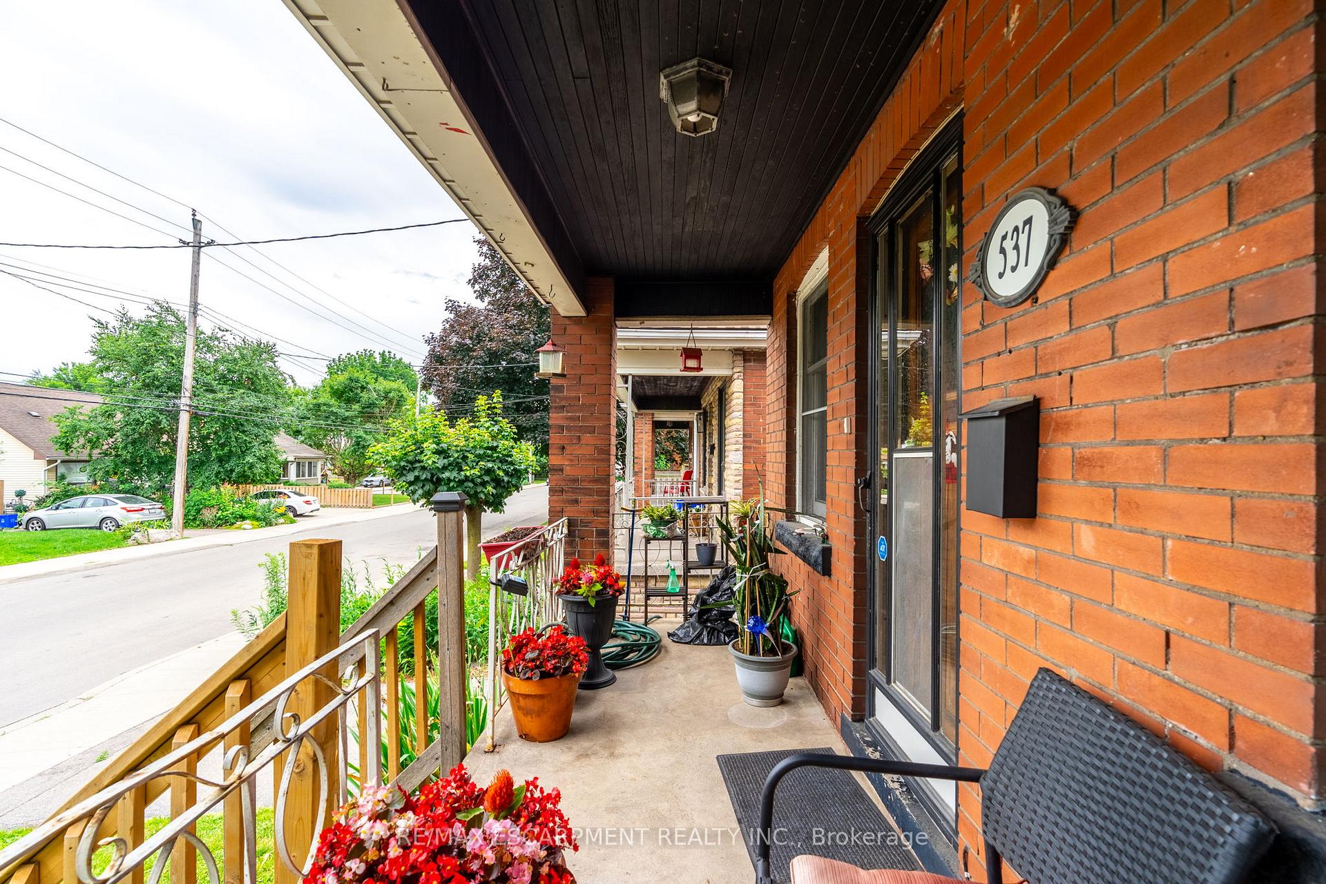 Photo 2 of 537 Ferguson Avenue N, Hamilton, North End — HOMEH