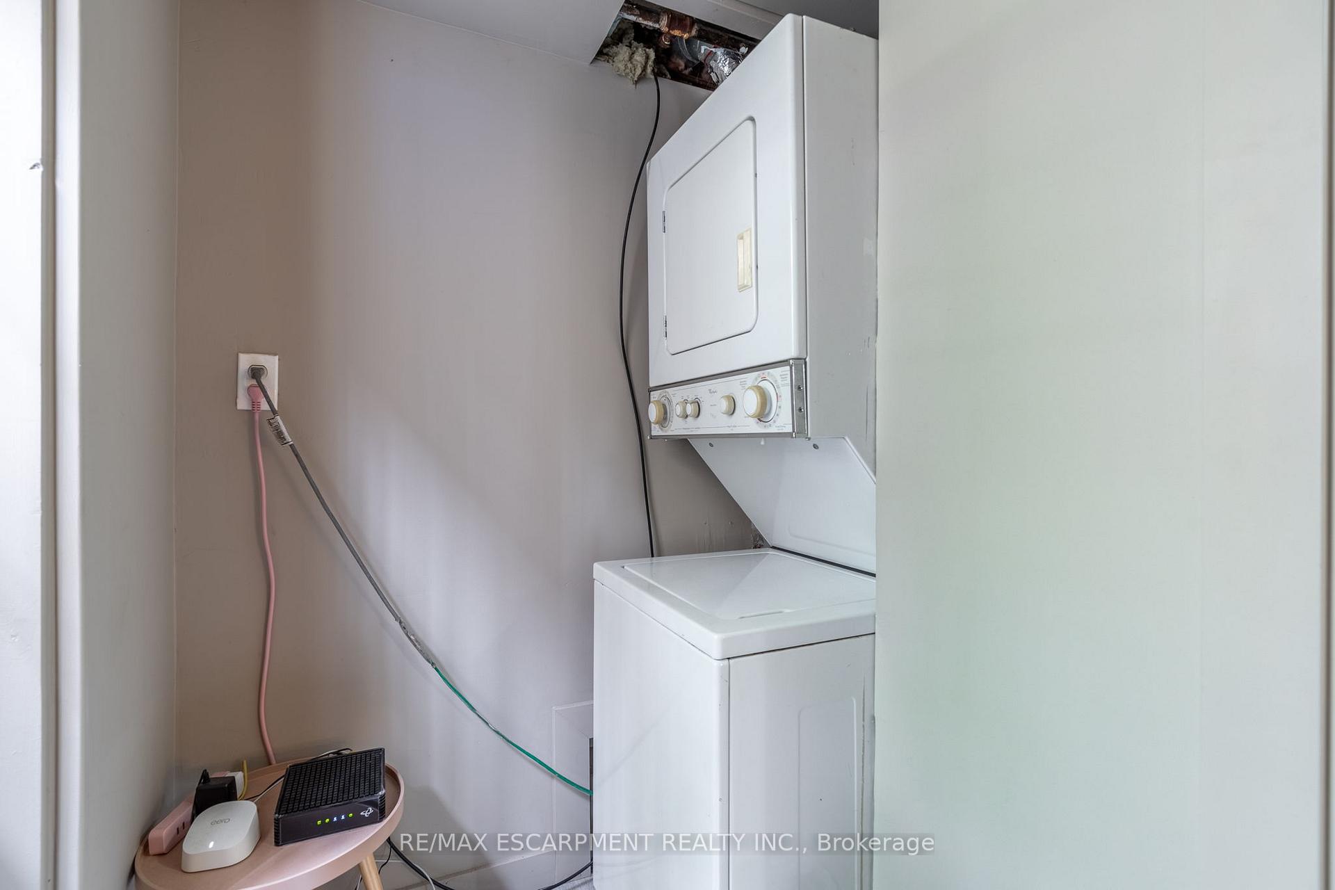 Photo 6 of 537 Ferguson Avenue N, Hamilton, North End — HOMEH